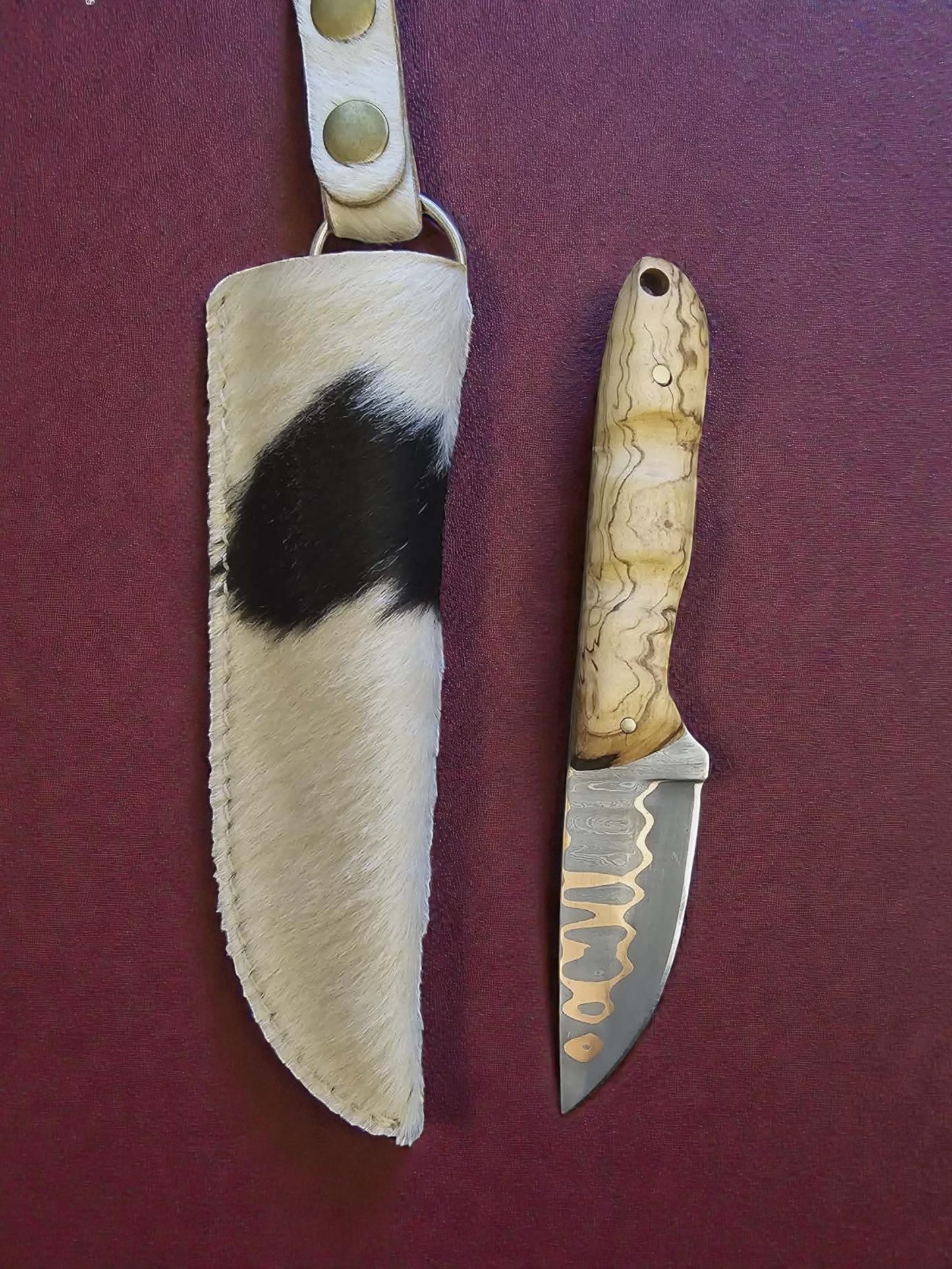 R020 - Χειροποίητο Exclusive Hunting Knife από Δαμασκηνό ατσάλι χαλκού & Ξύλο ελιάς