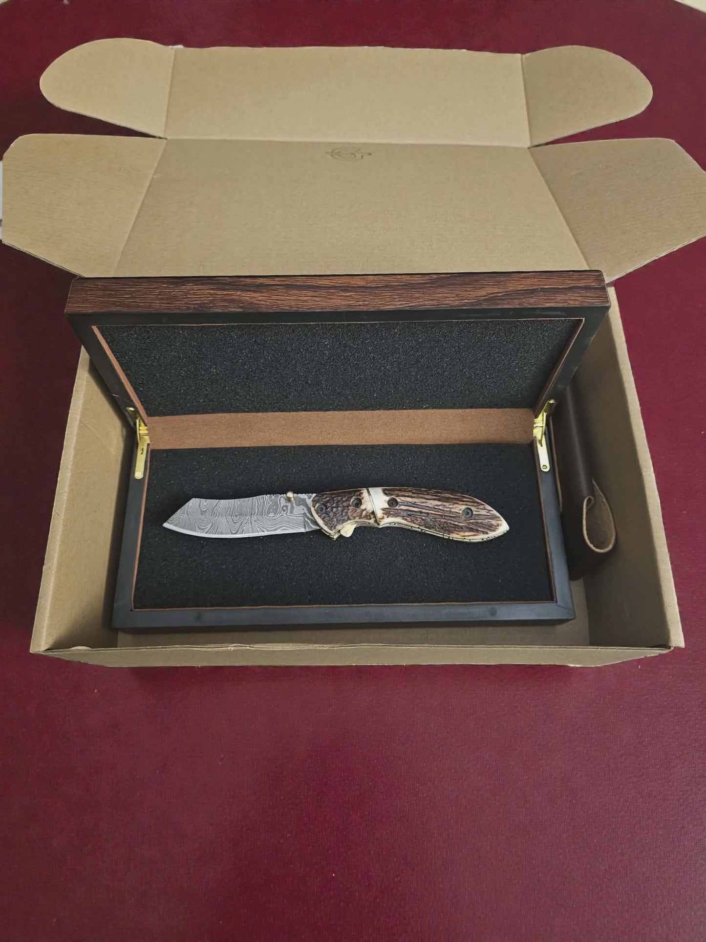 F060 - Χειροποίητο DAO/EDC από Δαμασκηνό ατσάλι & Κέρατο κόκκινου ελαφιού