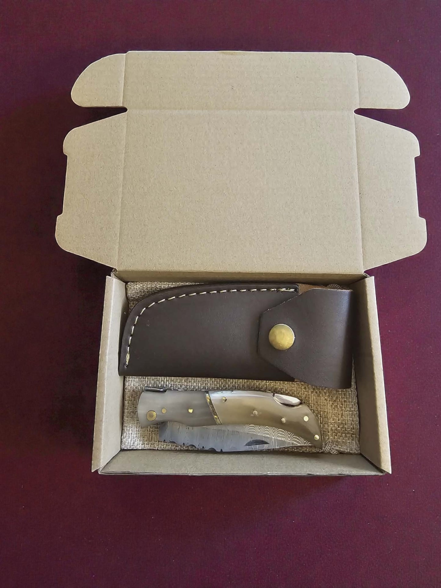 F043 - Χειροποίητο Laguiole Élite από Δαμασκηνό ατσάλι νέας γενιάς (ανοξείδωτο) & Κέρατο αφρικανικού βούβαλου