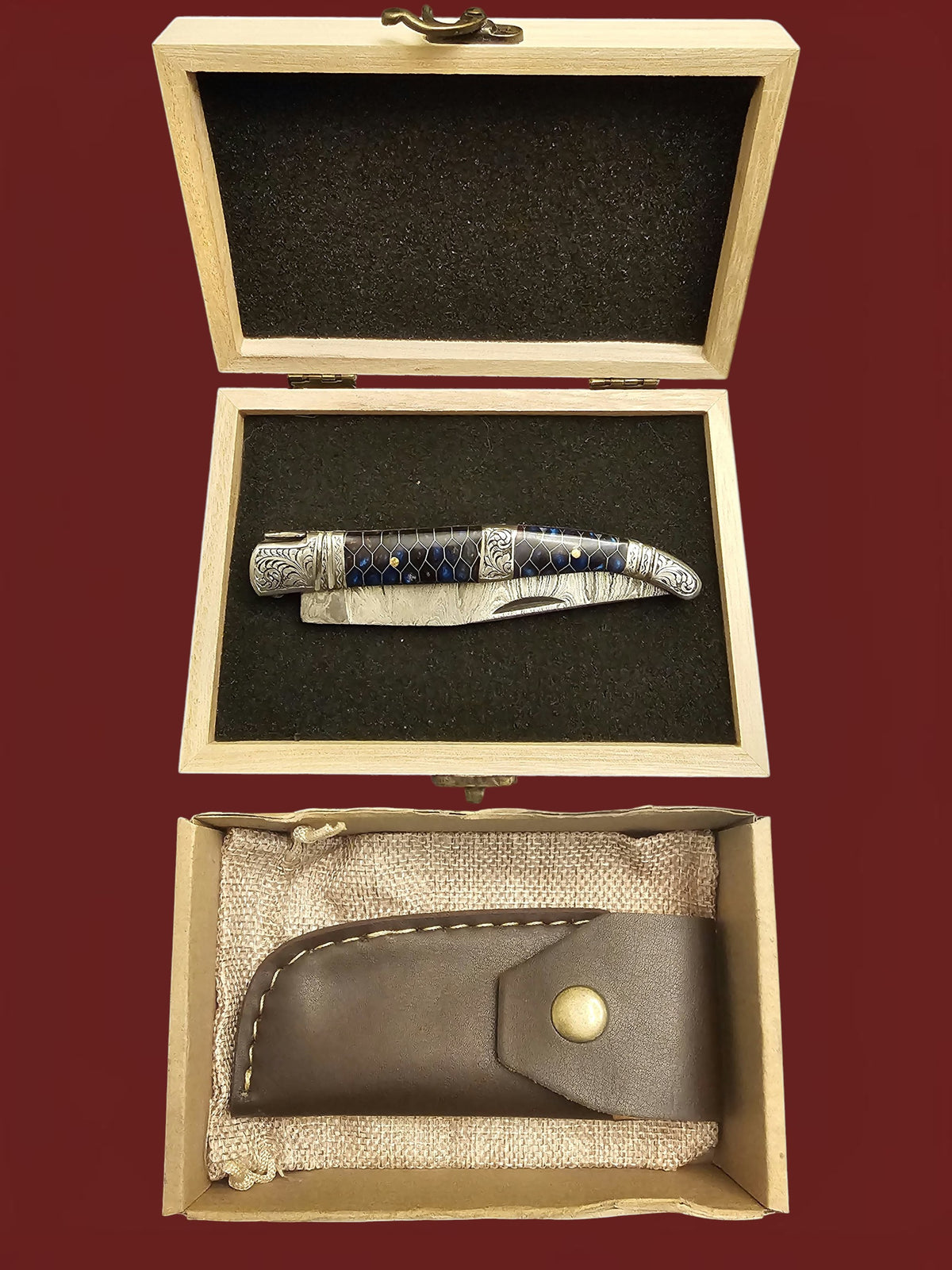 F142 Laguiole Art Edition - Damascus Steel & Resin