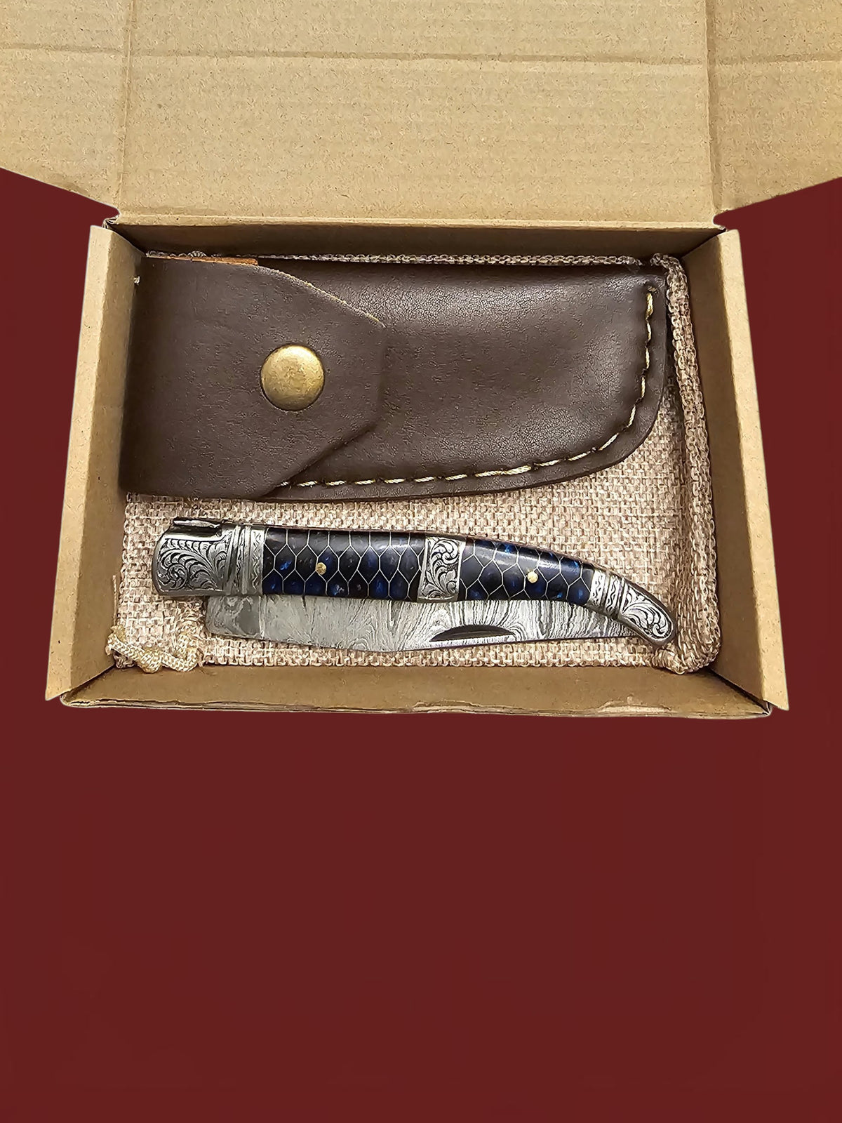 F142 Laguiole Art Edition - Damascus Steel & Resin
