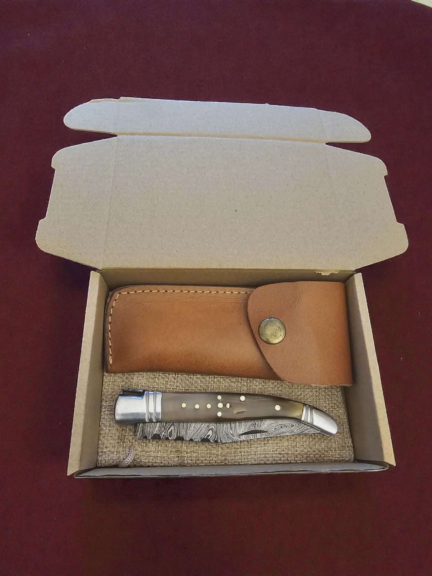 F025 - Χειροποίητο Laguiole Rustique από Δαμασκηνό Ατσάλι & Κέρατο κριαριού