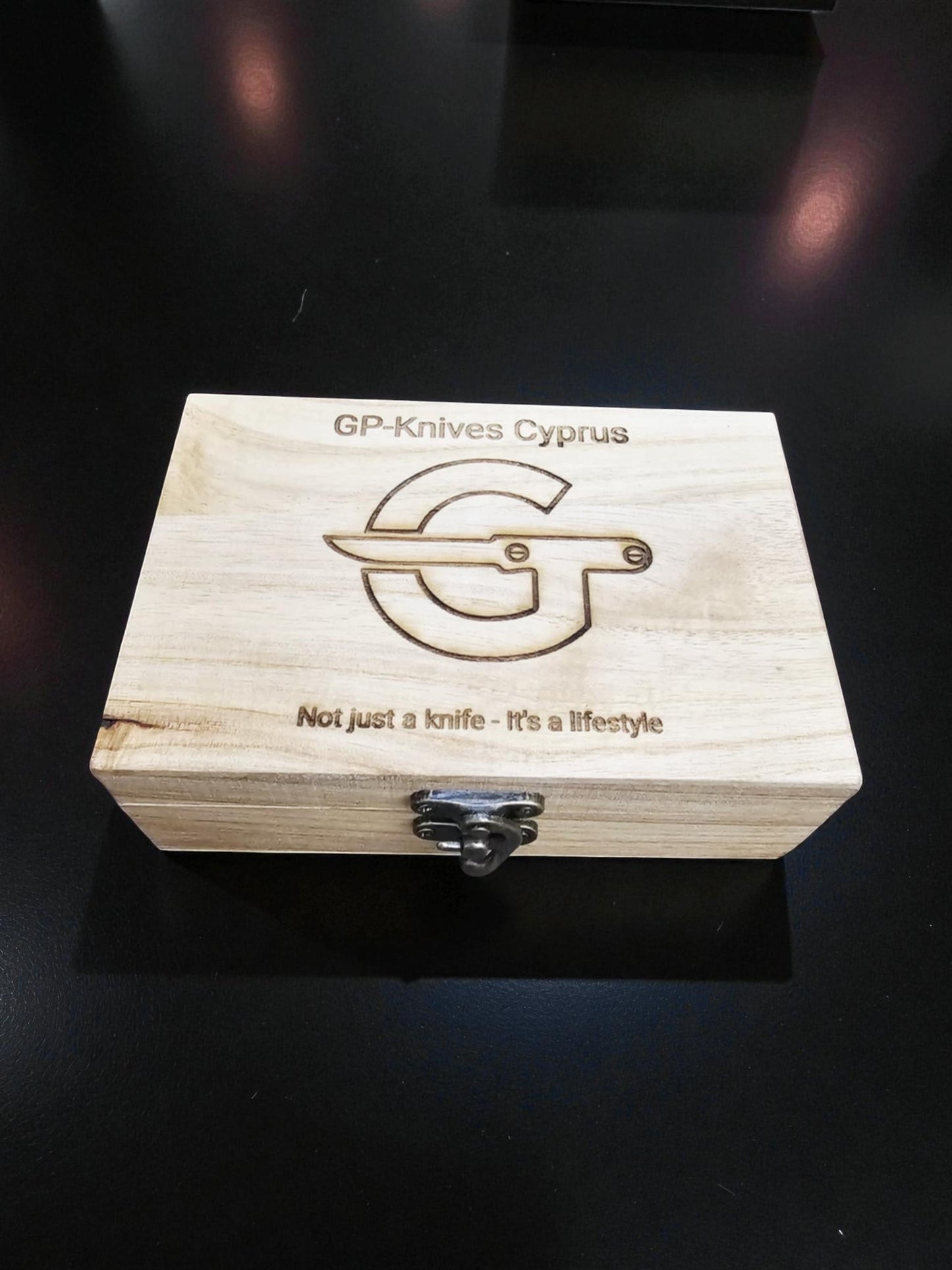 A165G – Handmade Laguiole Élite + Leather Sheath & Wooden Gift Box