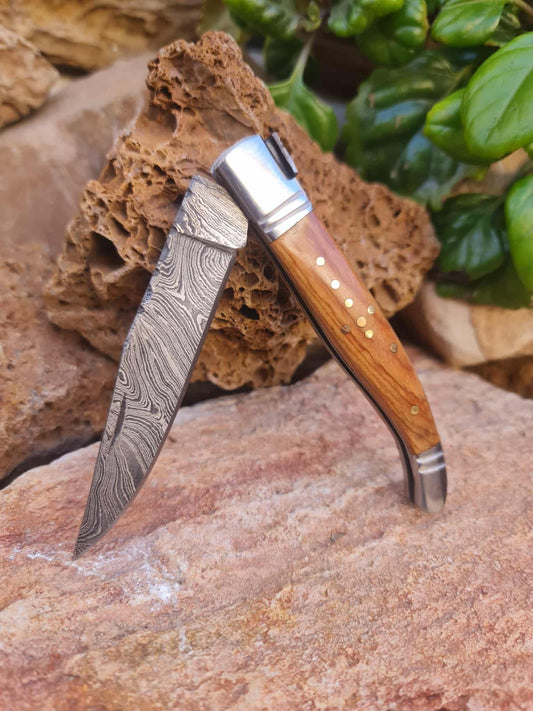 Handmade 22cm Laguiole Rustique with Damascus Steel - Olivewood with D2 Stainless Steel