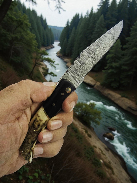 A127 Handmade Laguiole Élite - Damascus Steel - Buffalo Horn & Red Deer Antler