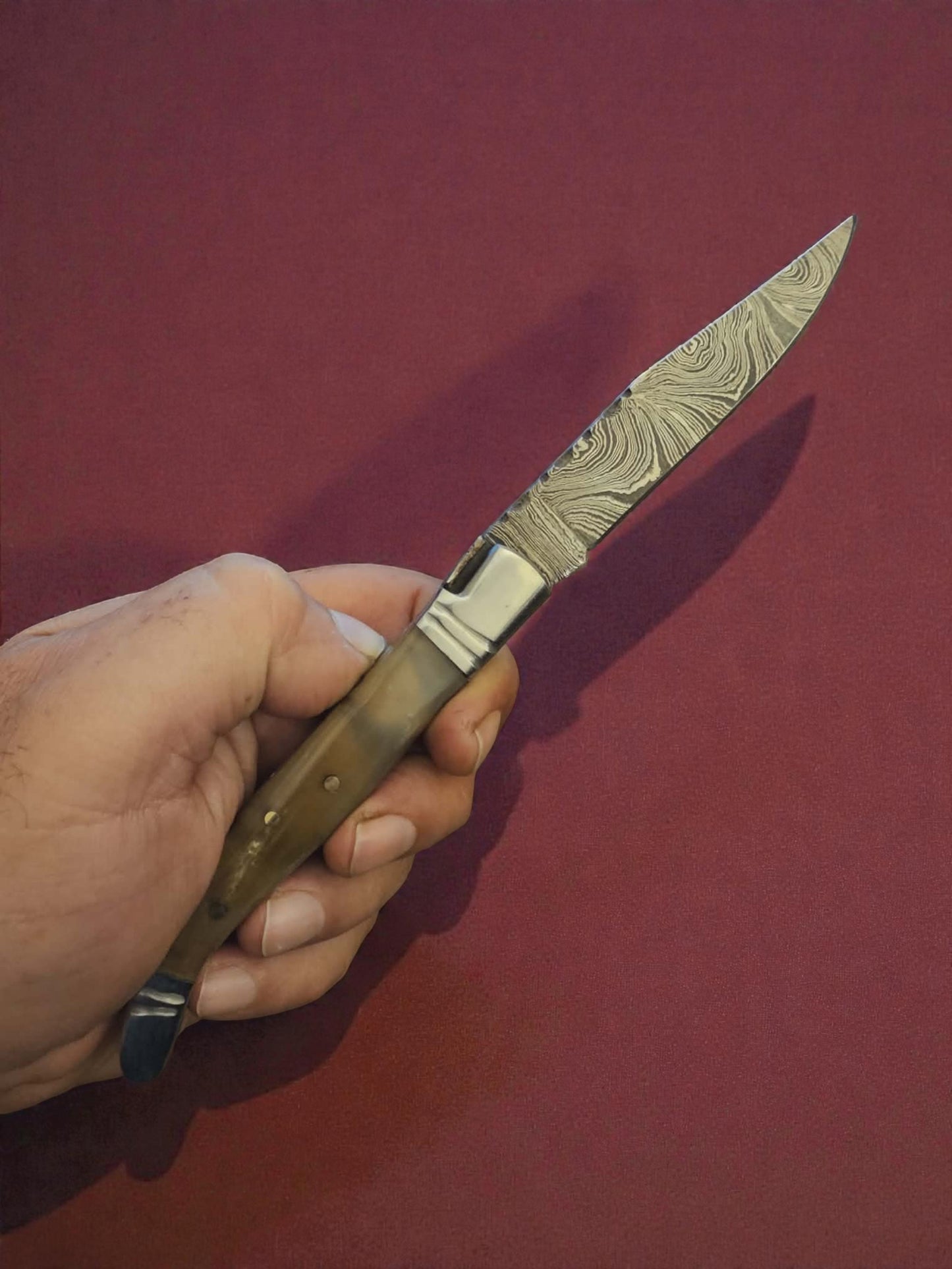 F025 - Χειροποίητο Laguiole Rustique από Δαμασκηνό Ατσάλι & Κέρατο κριαριού