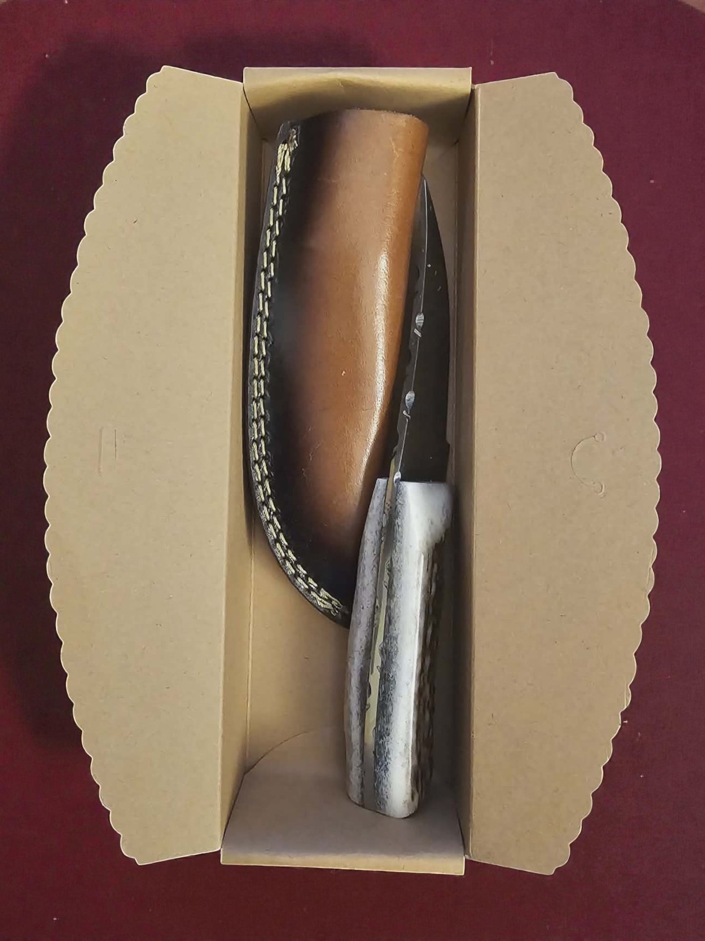 R010 - Χειροποίητο Custom Hunting-Skinner από Δαμασκηνό ατσάλι & Κέρατο κόκκινου ελαφιού