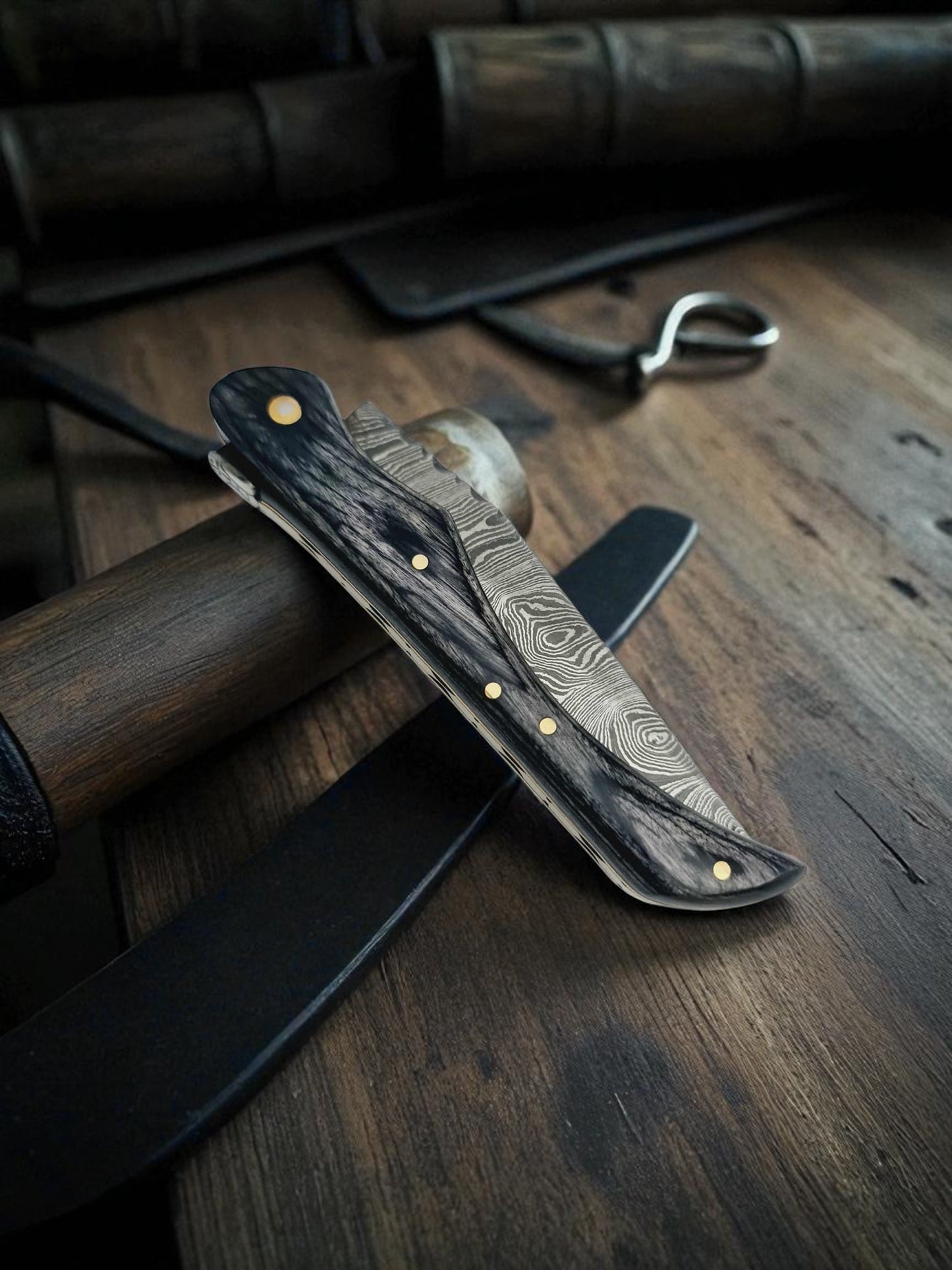 A112 Handmade Laguiole Folding Knife - Damascus Steel & Resin-Stabilized Wood