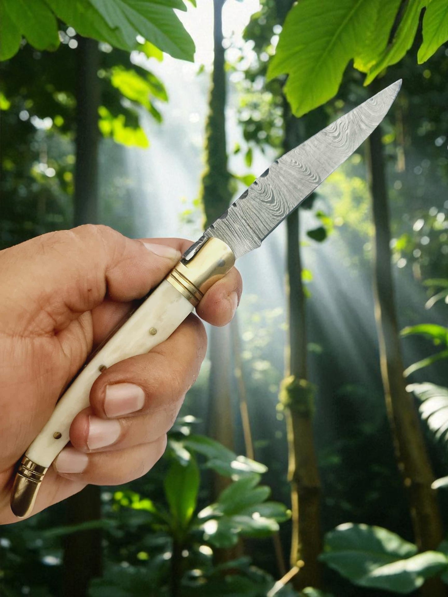 A115 Handmade Laguiole Classique - Damascus Steel & Camel Bone