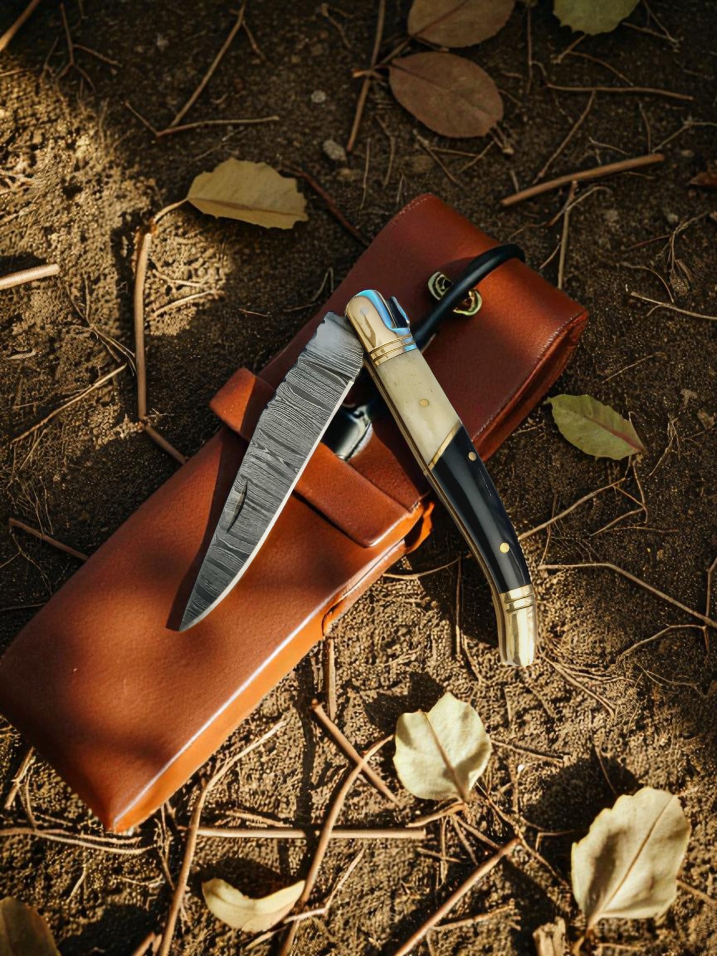 A124 Handmade Laguiole Classique - Damascus Steel - Buffalo Horn & Camel Bone