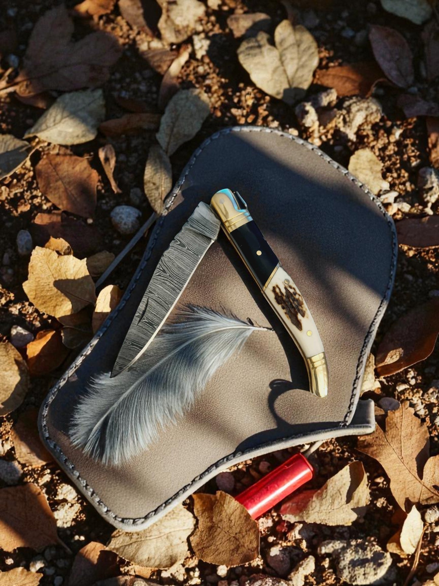 A125 Handmade Laguiole Classique - Damascus Steel - Red Deer Antler & Buffalo Horn