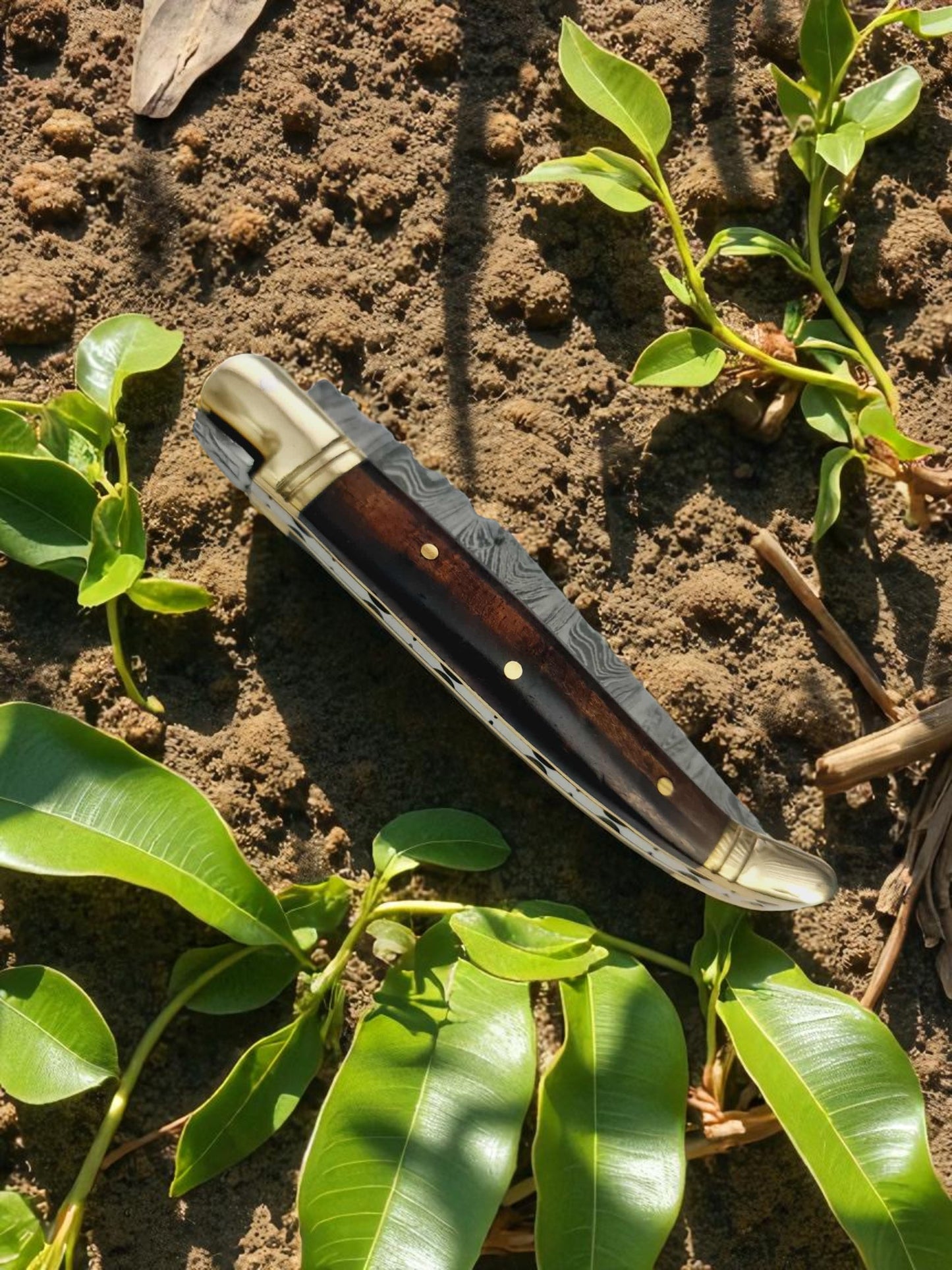 A126 Handmade Laguiole Classique - Damascus Steel & Rosewood