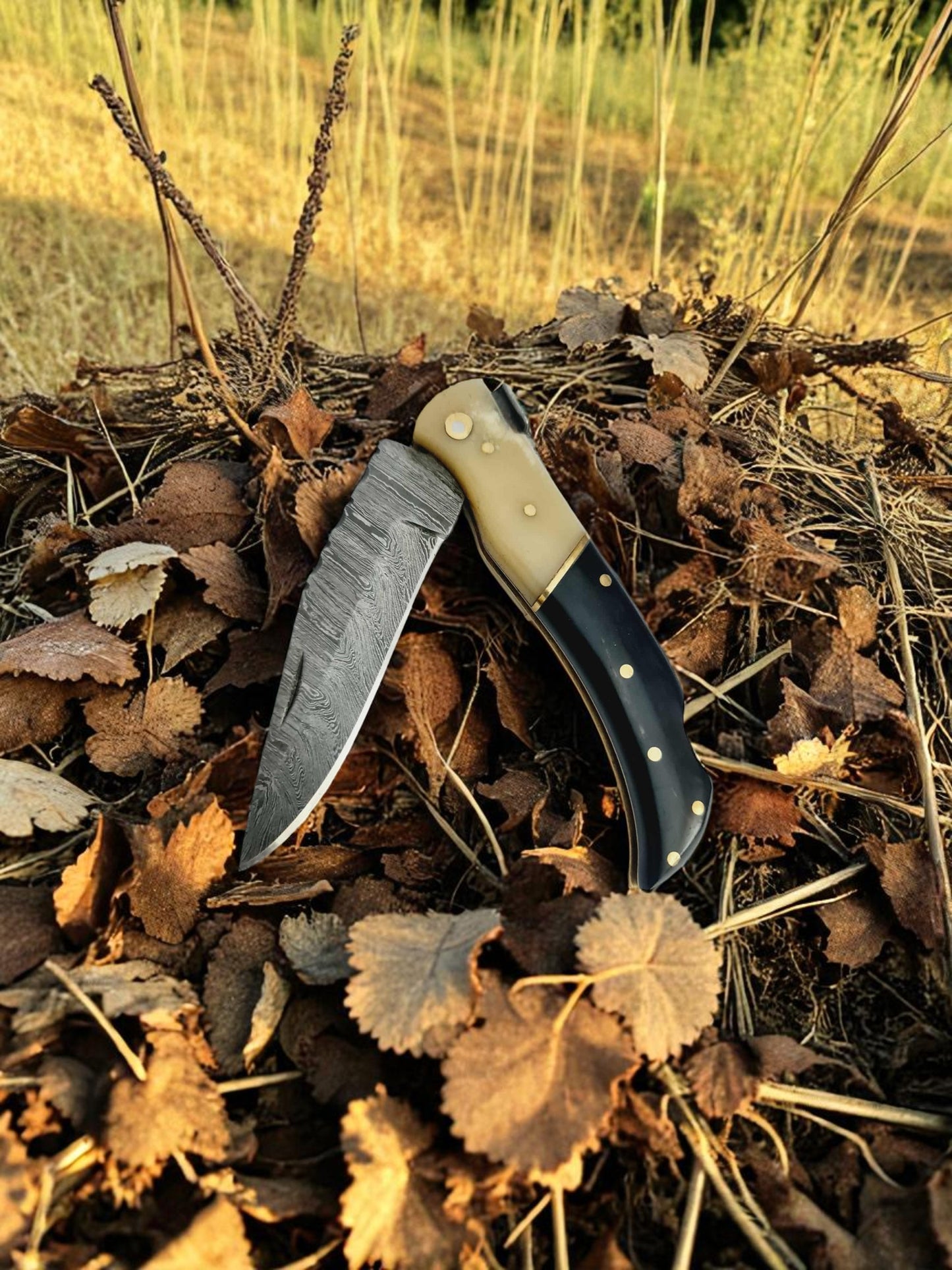 A130 Handmade Laguiole Élite - Damascus Steel - Camel Bone & Buffalo Horn