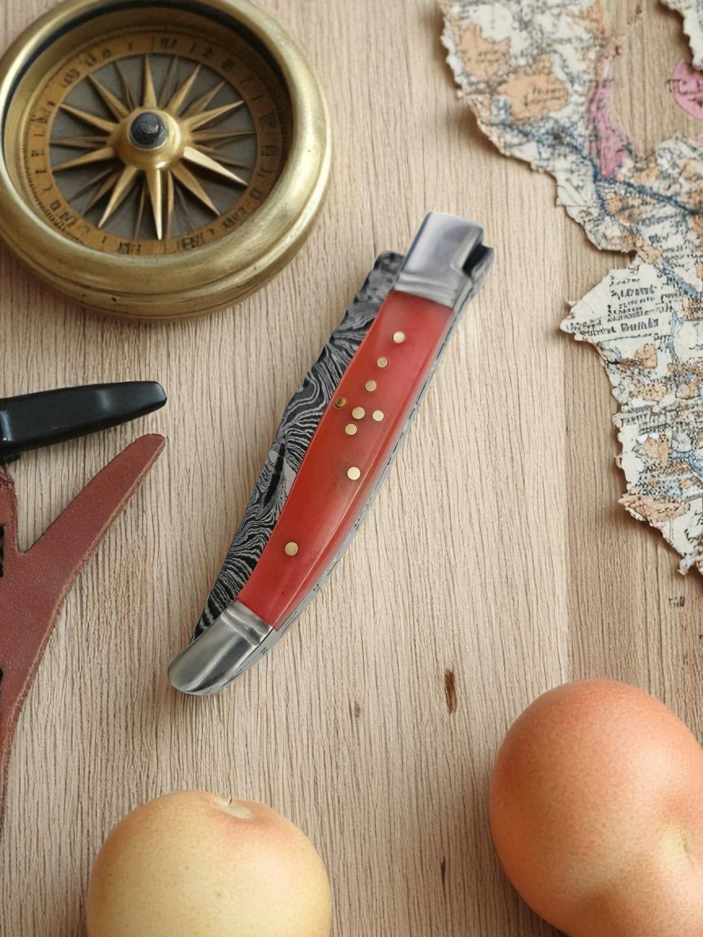 A143 Handmade Laguiole Rustique - Damascus Steel & Resin-Infused Camel Bone