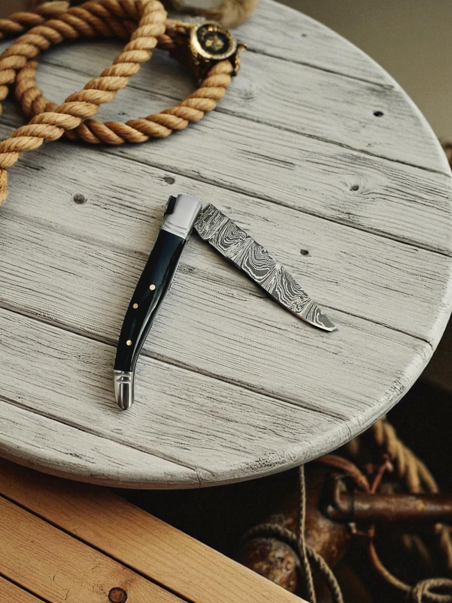 A144 Handmade Laguiole Rustique - Damascus Steel & Buffalo Horn