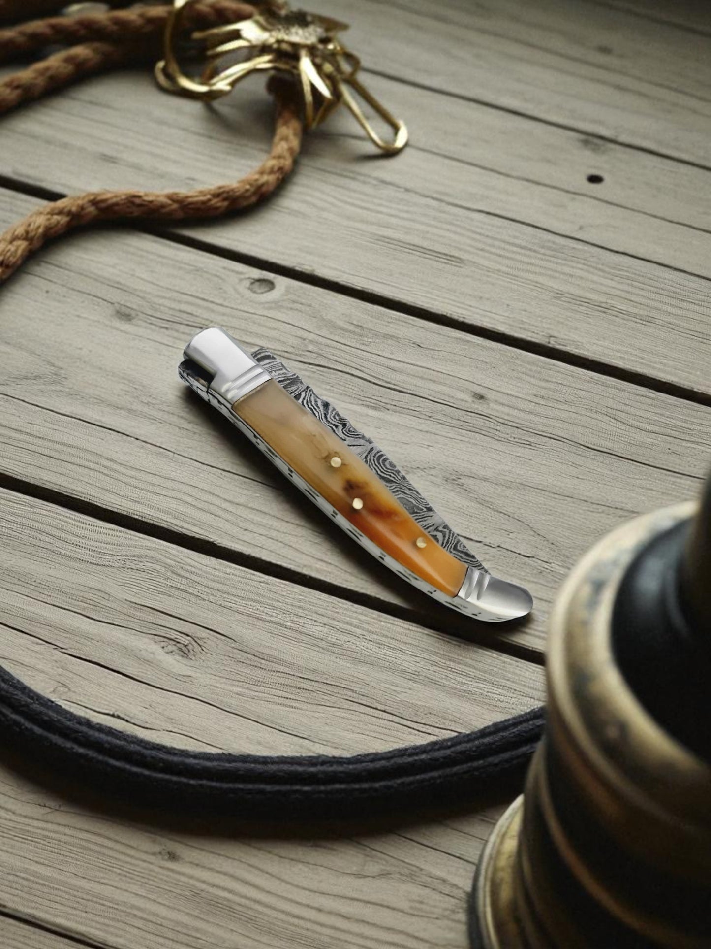 A146 Handmade Laguiole Rustique - Damascus Steel & Camel Bone