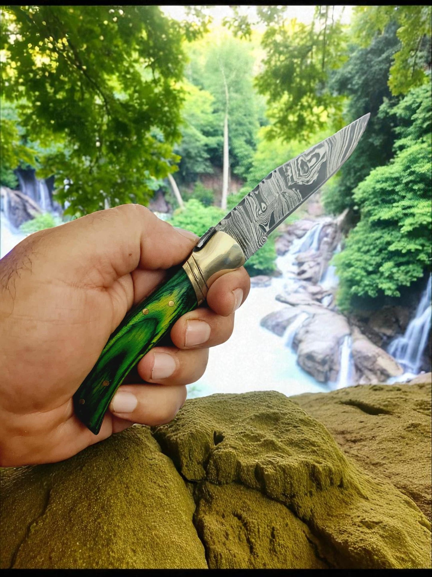 A154 Handmade Pocket Laguiole – Damascus Steel & Stabilized Wood with Resin