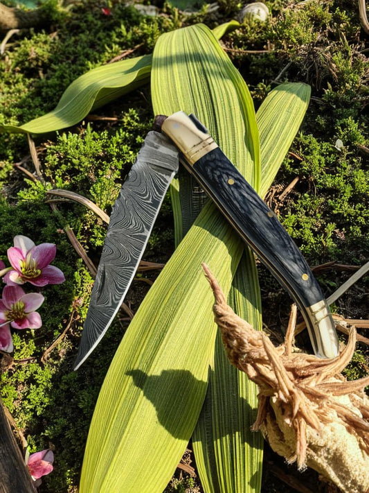 A157 Handmade Laguiole Classique - Damascus Steel & Stabilized Wood with Grey Resin