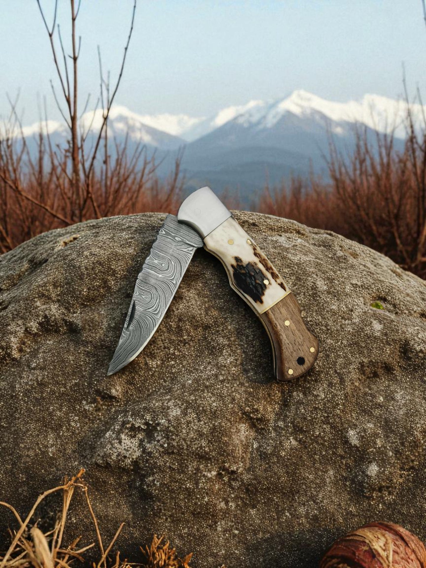 B133 Handmade Pocket Knife – Damascus Steel - Walnut Wood Red Deer Antler