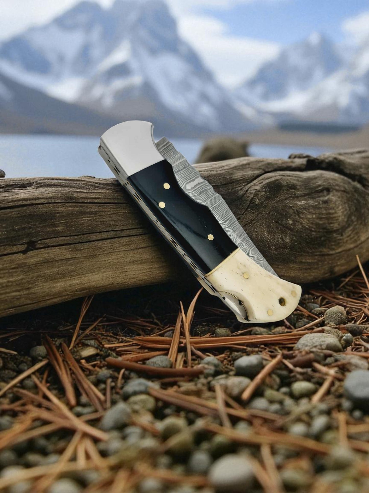 B138 Handmade Pocket Knife – Damascus Steel - Camel Bone & Buffalo Horn