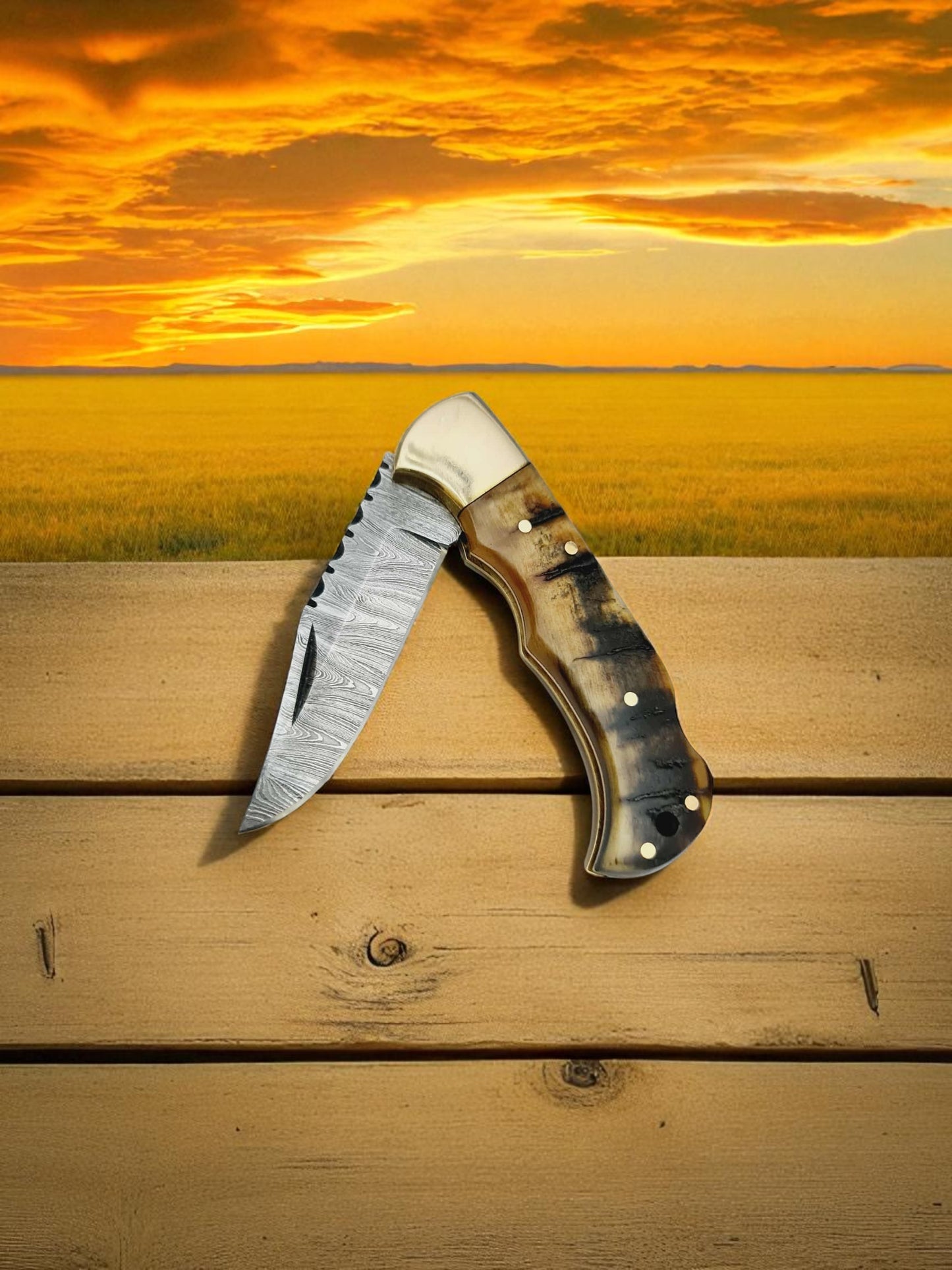 B148 Handmade Pocket Knife – Damascus Steel & Ram Horn