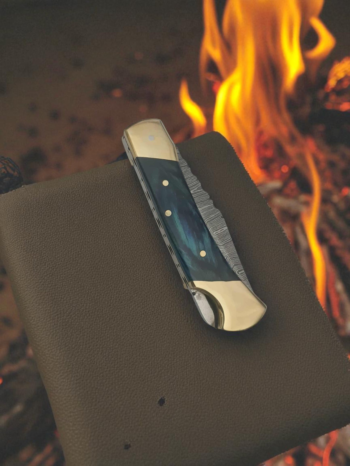 B150 Handmade Pocket knife – Damascus Steel & Stabilized Wood with Resin