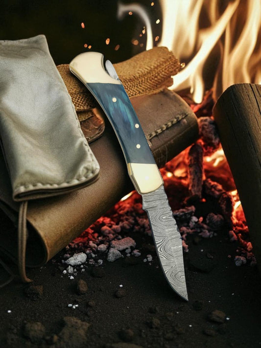 B150 Handmade Pocket knife – Damascus Steel & Stabilized Wood with Resin