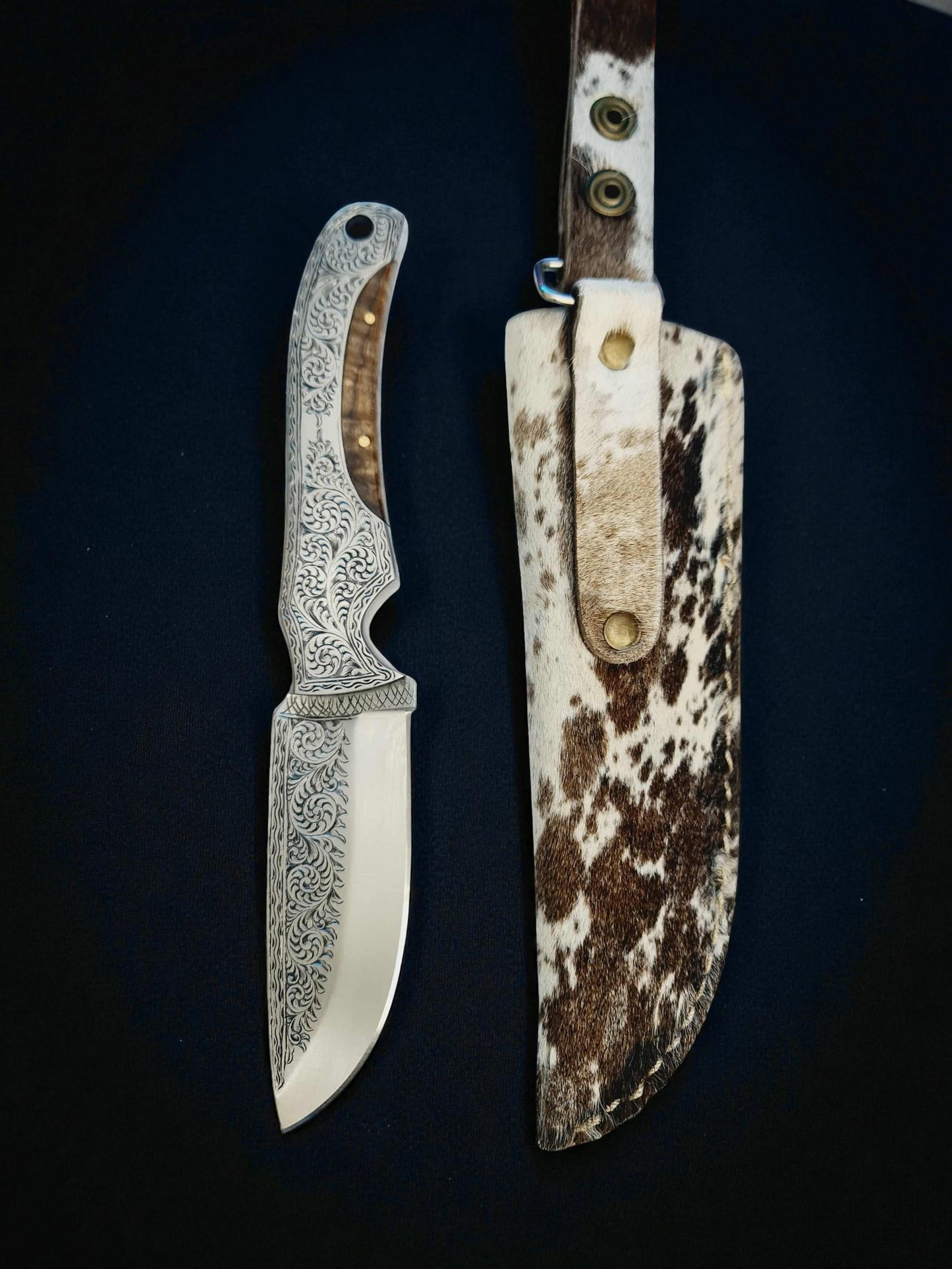 H128 Handmade Exclusive Knife - Hand-Engraved Stainless Steel & Exotic Hardwood