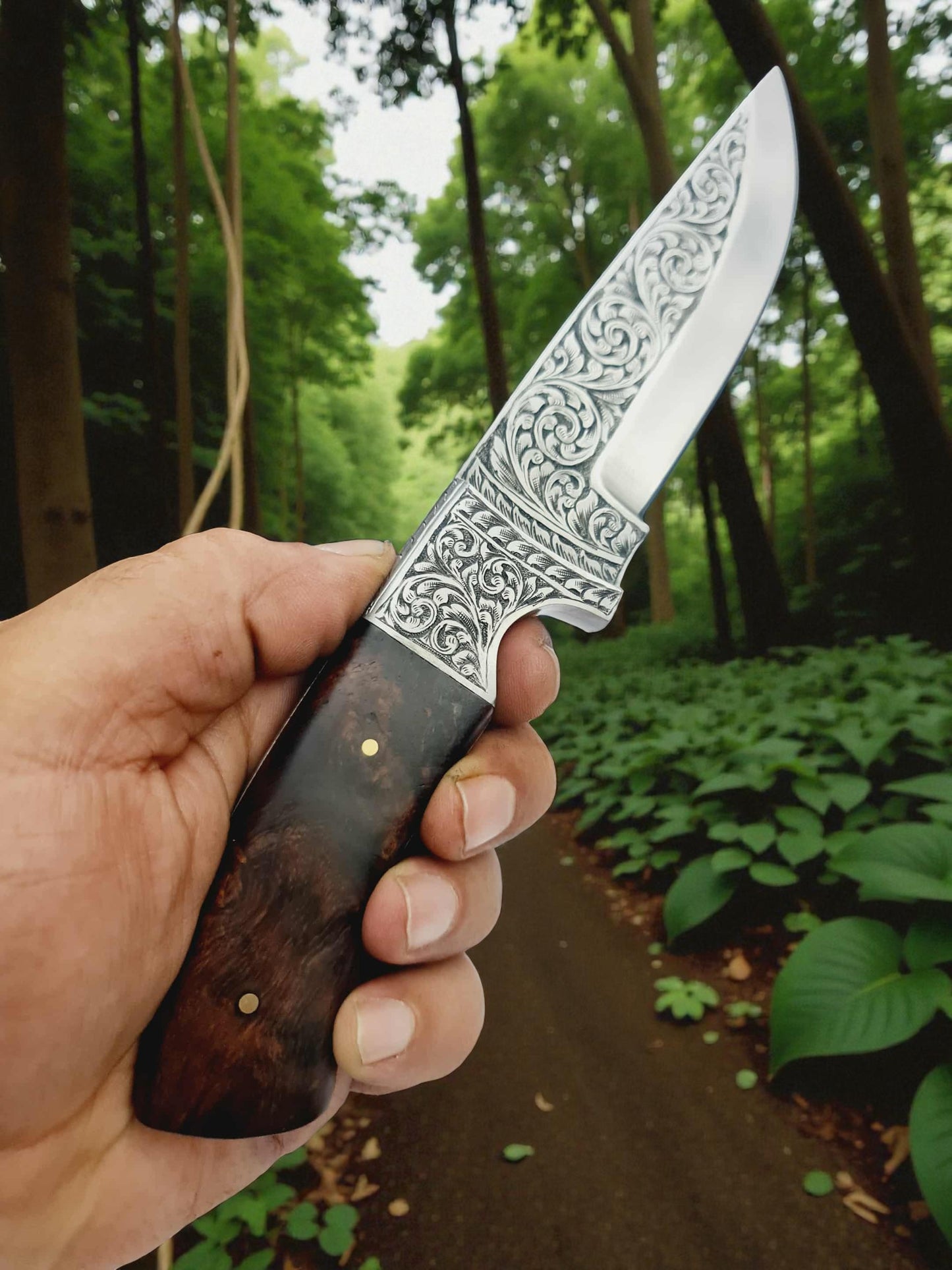 H130 Handmade Exclusive Knife - Hand-Engraved Stainless Steel & Rosewood