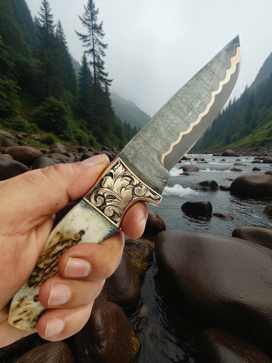 H136 Handmade Premium Knife - Damascus with Copper & Red Deer antler