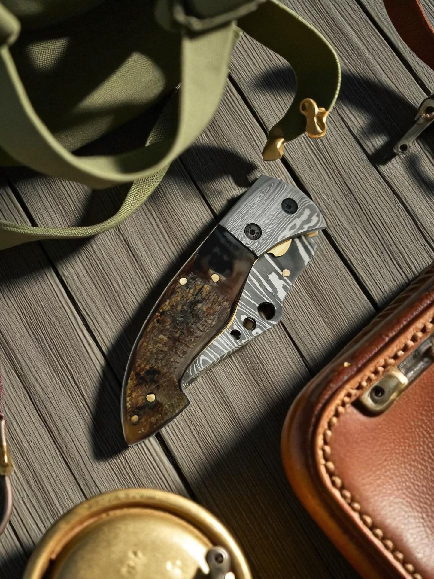 S100 Handmade Stalwart EDC - Damascus Steel & Wild Mouflon Horn