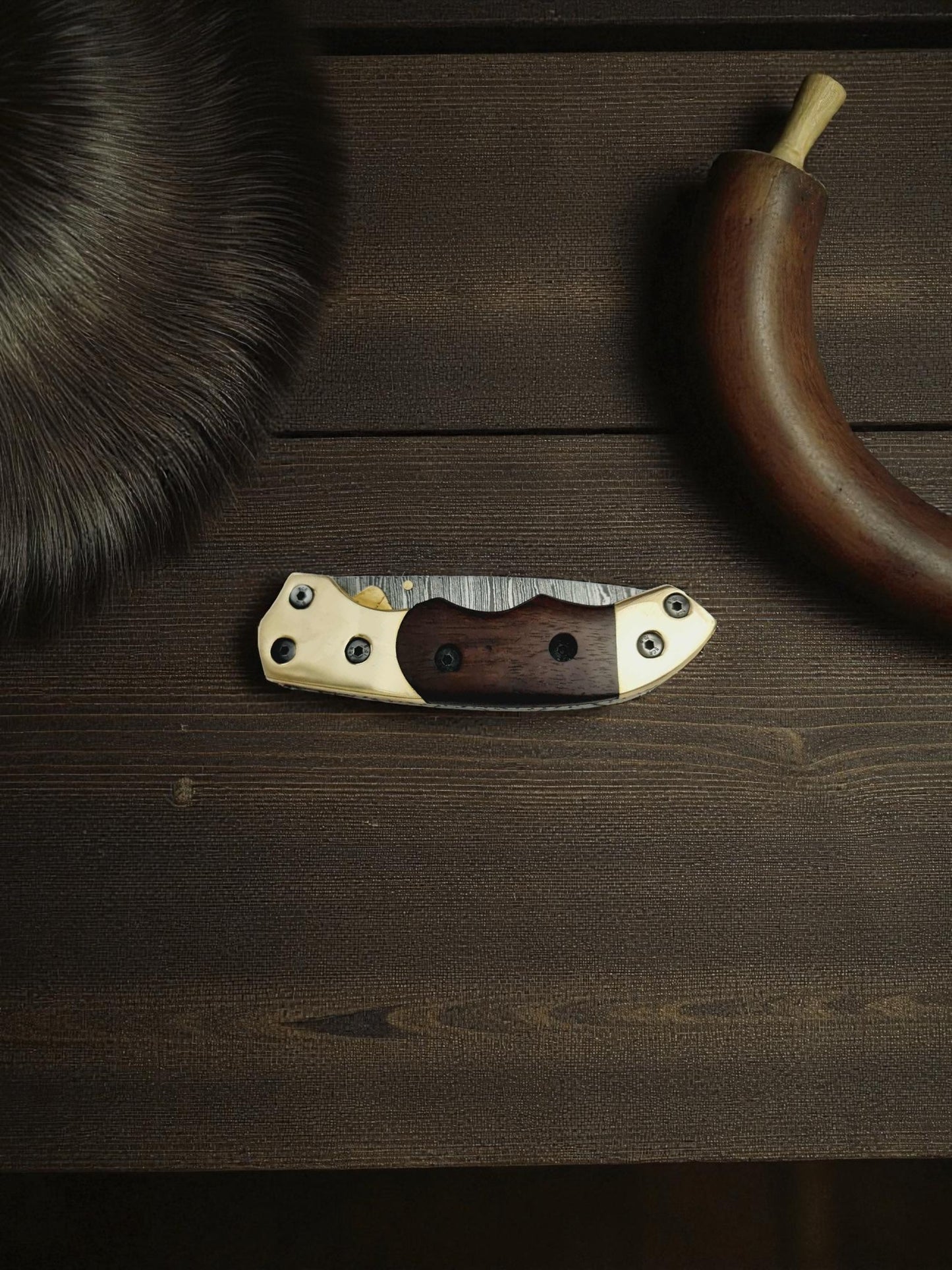 S113 Handmade Tanto - EDC - Damascus Steel & Walnut Wood