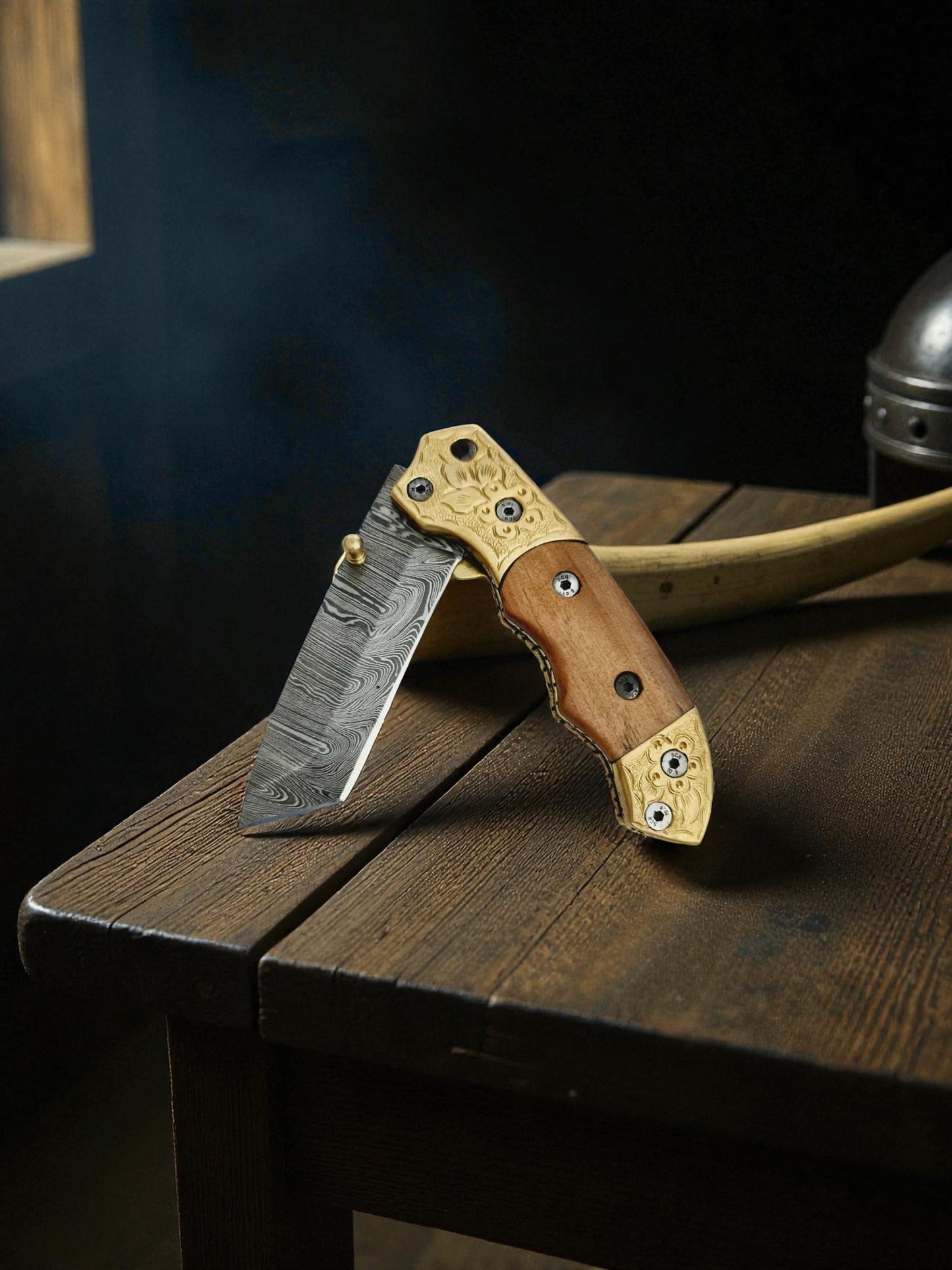 S115 Handmade Tanto - EDC - Damascus Steel & Olive Wood