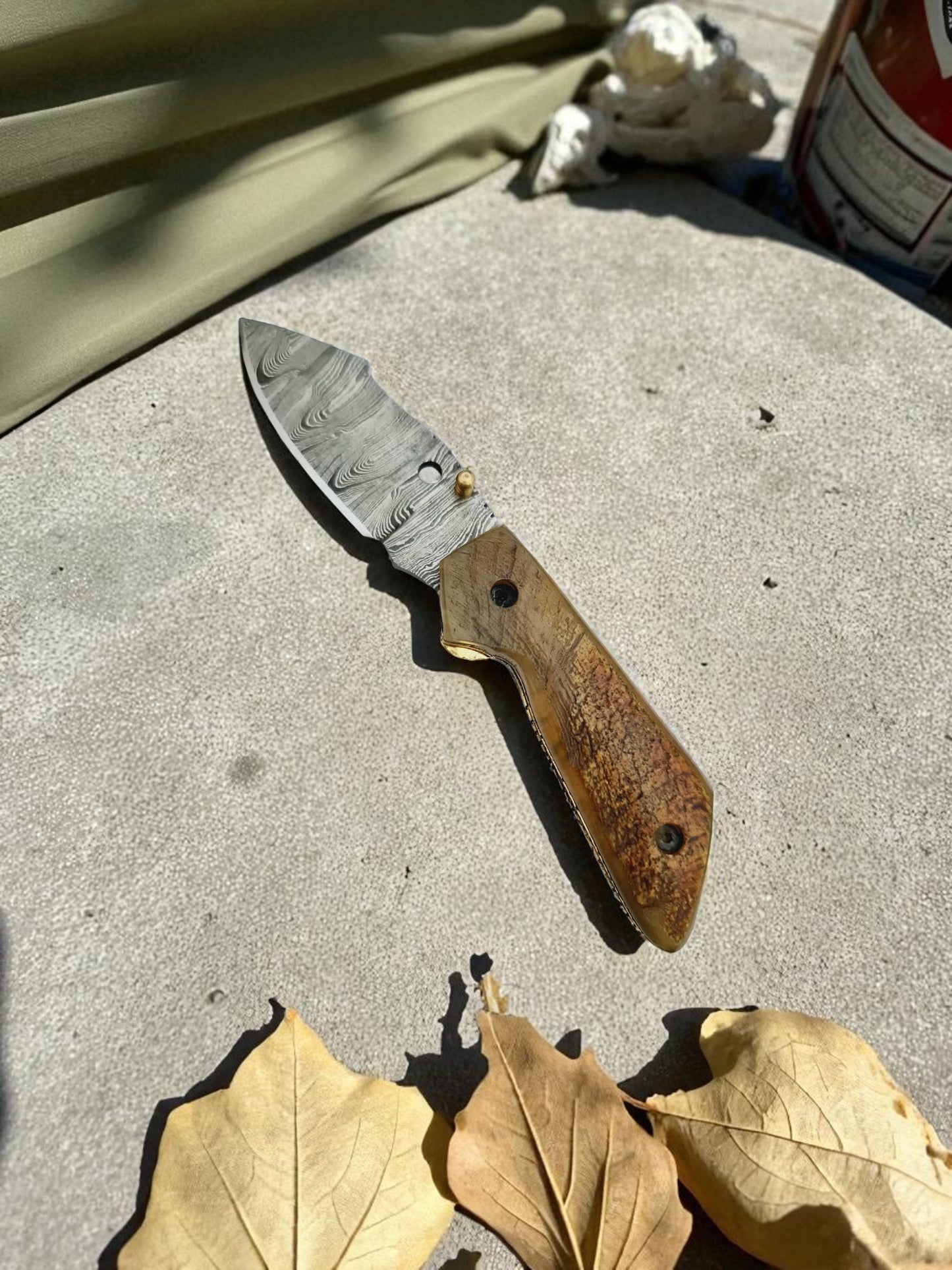 S131 Handmade Stalwart EDC - Damascus Steel & Ram Horn