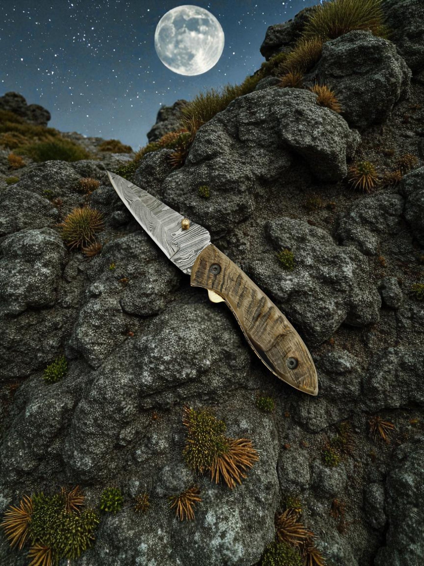 S134 Handmade Stalwart EDC - Damascus Steel & Ram Horn