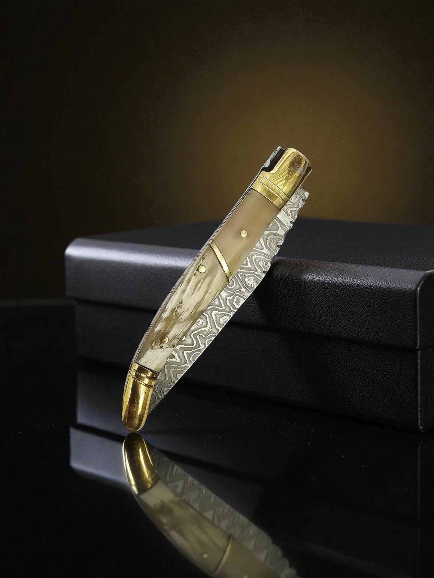 A168 Handmade Laguiole Classique - New-Gen Damascus Steel & African Buffalo Horn with Highlights