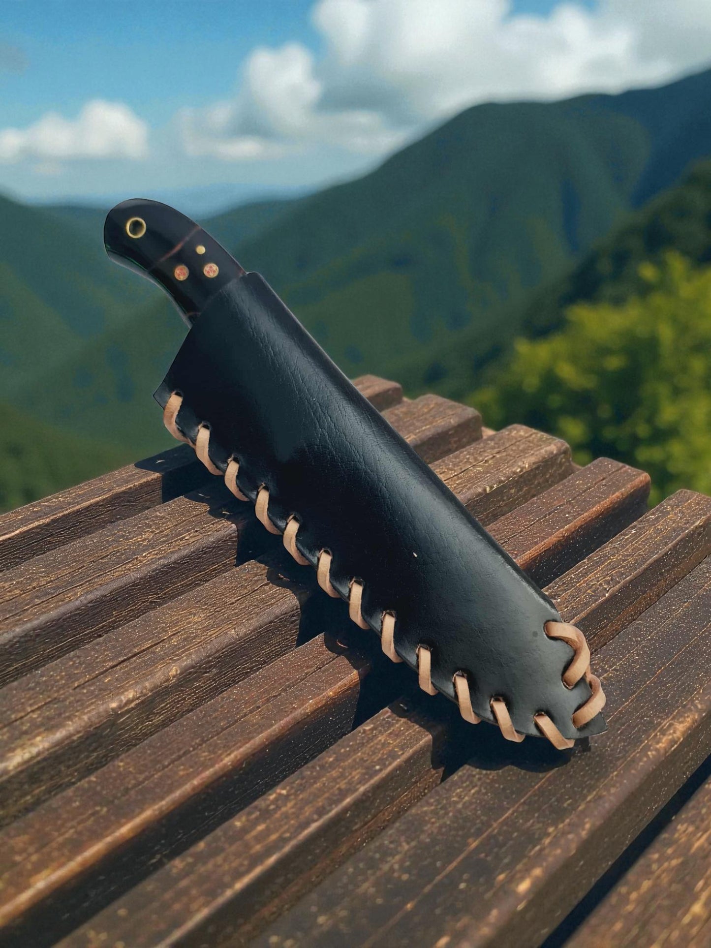 H115 Handmade Hunting Knife - Raindrop Damascus Steel & Buffalo Horn