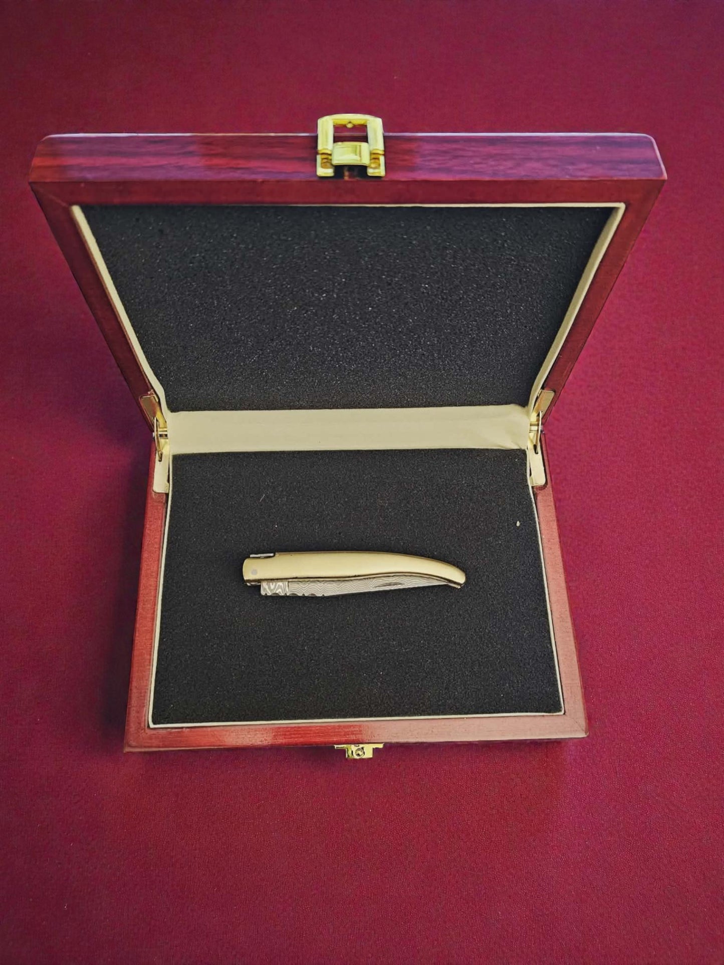 F083 - Χειροποίητο Laguiole Petit από Δαμασκηνό ατσάλι νέας γενιάς (ανοξείδωτο) & Ορείχαλκο