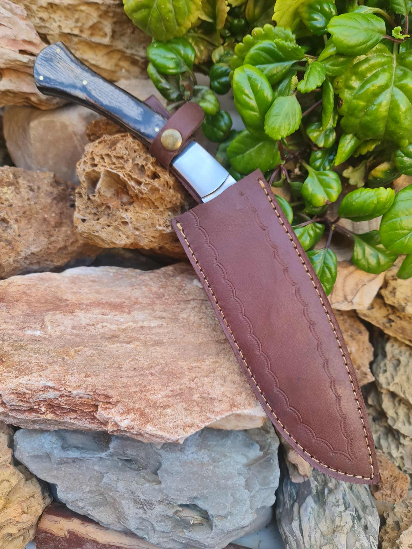 K100 Handmade Curved Knife - Stainless & Resin wood