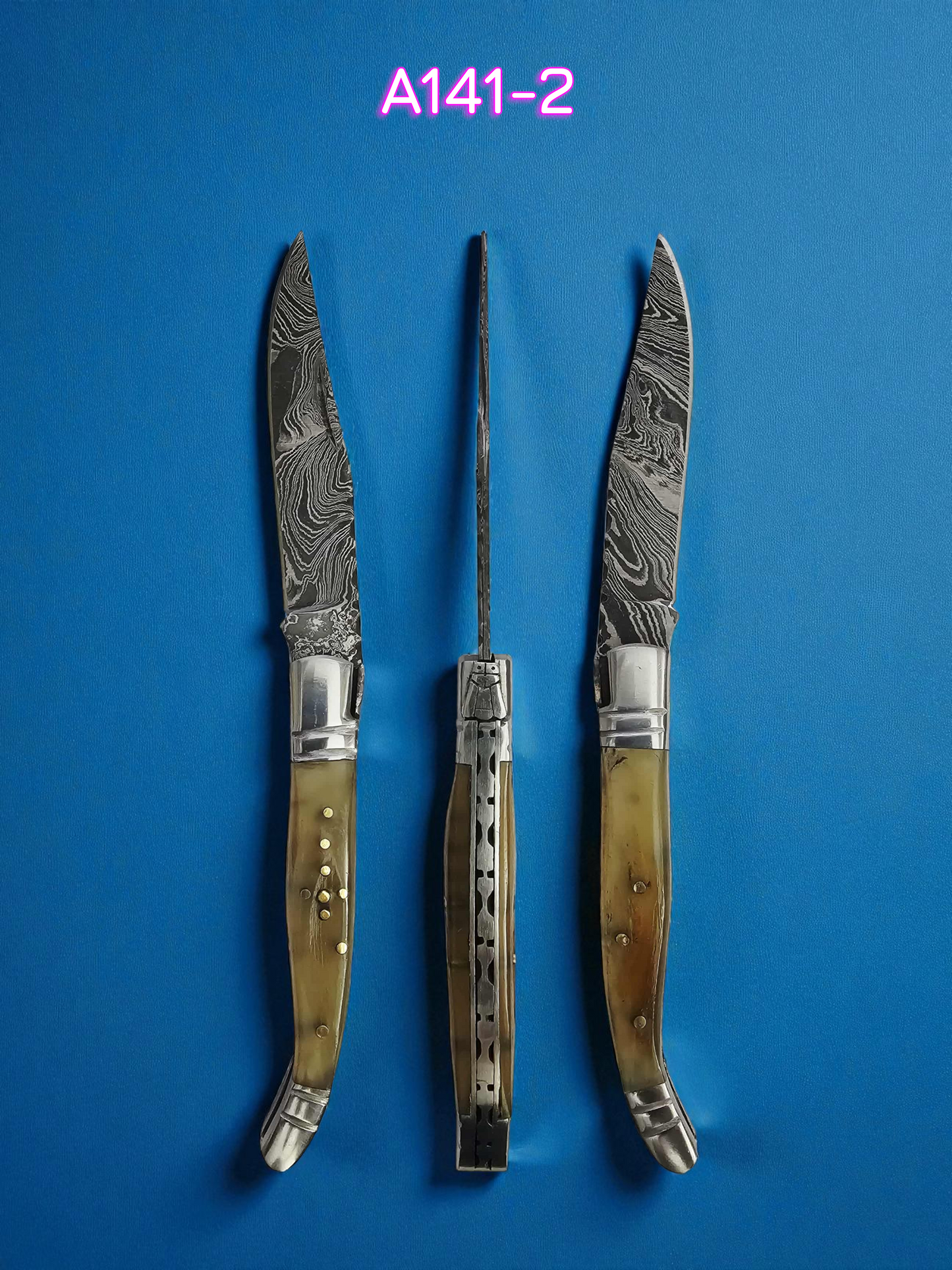 A141 Handmade Laguiole Rustique - Damascus Steel & Ram Horn