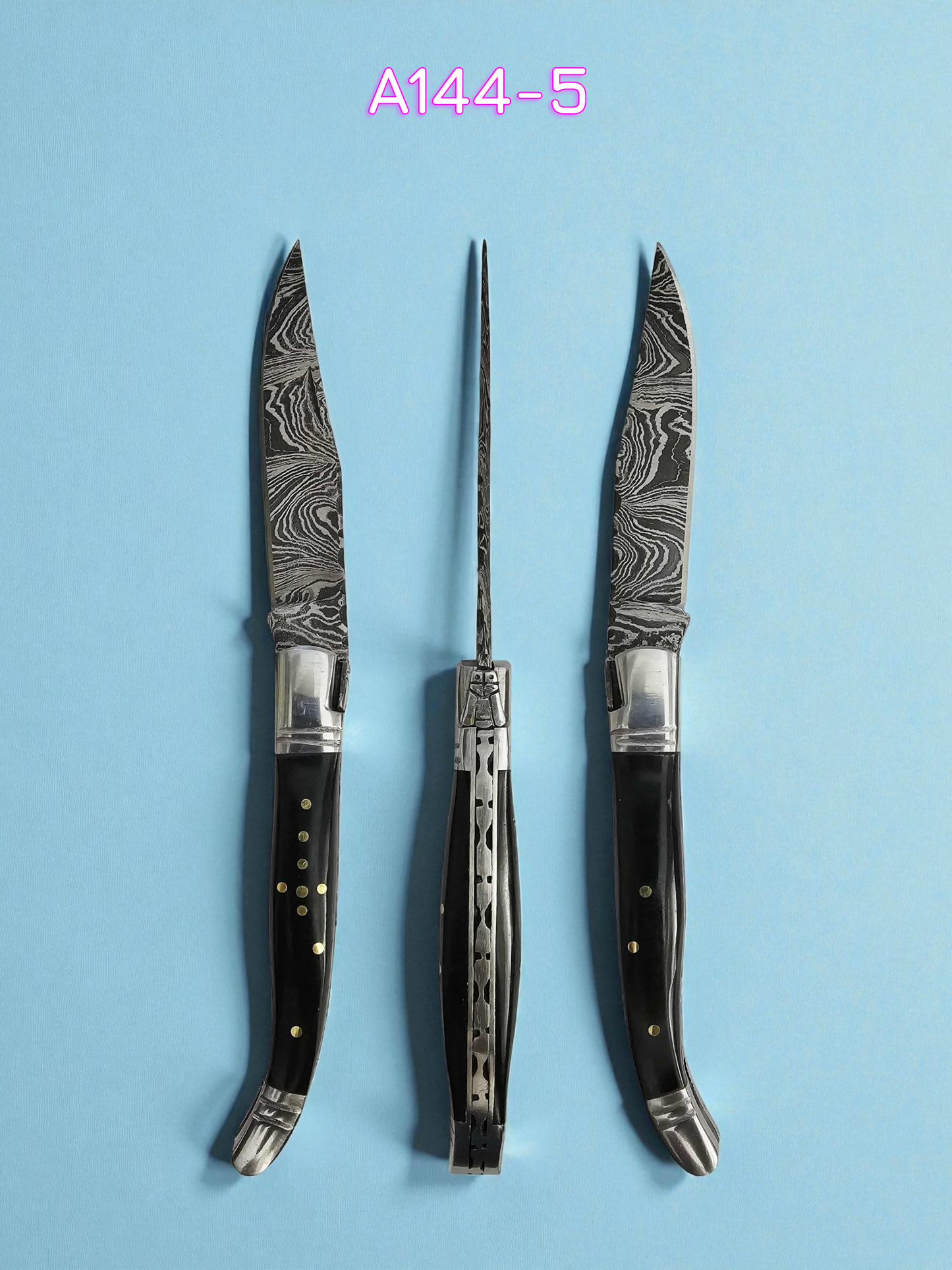 A144 Handmade Laguiole Rustique - Damascus Steel & Buffalo Horn