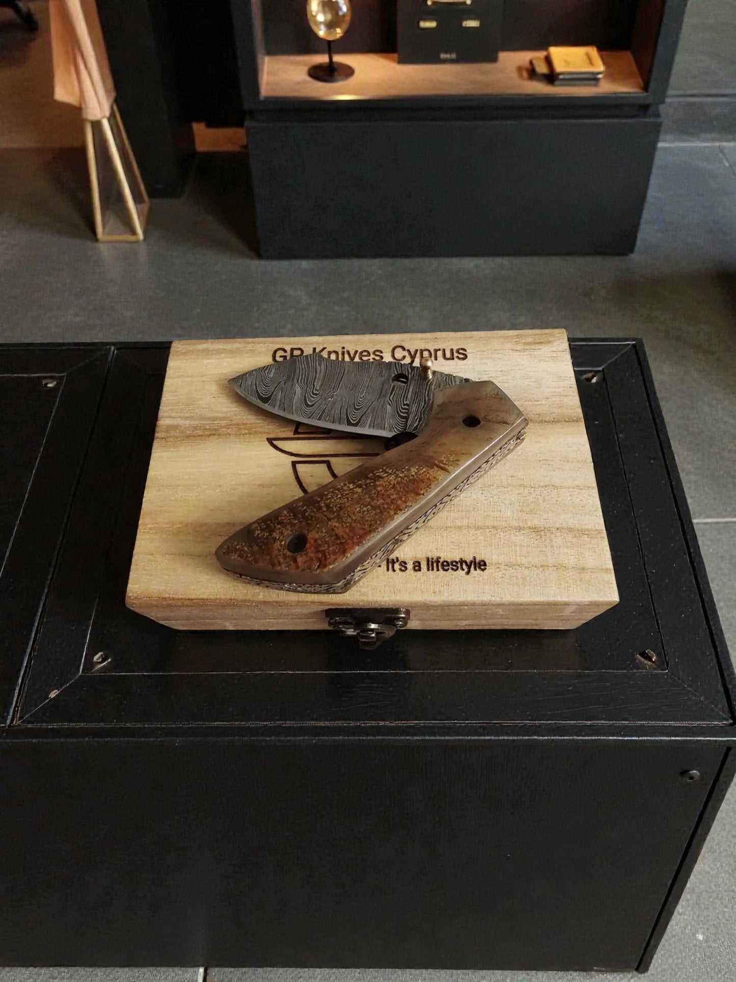 S131G – Handmade Stalwart EDC + Wooden Gift Box