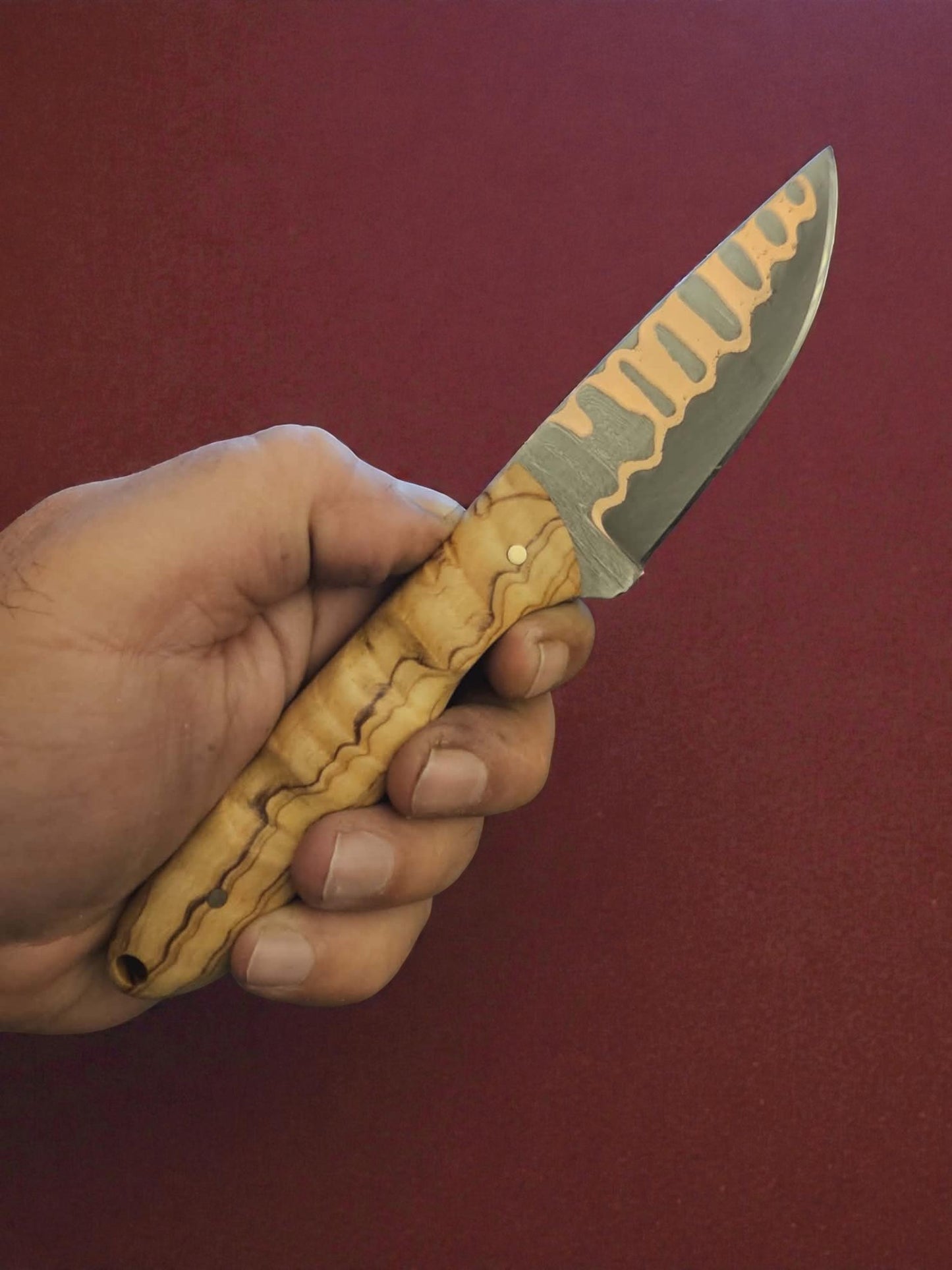 R020 - Χειροποίητο Exclusive Hunting Knife από Δαμασκηνό ατσάλι χαλκού & Ξύλο ελιάς