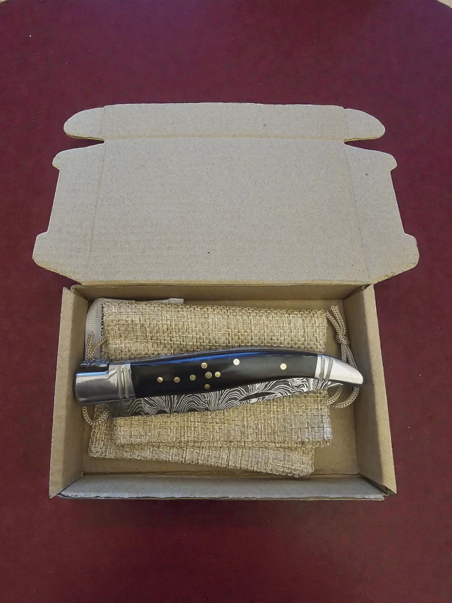 F023 - Χειροποίητο Laguiole Rustique από Δαμασκηνό Ατσάλι & Κέρατο βούβαλου