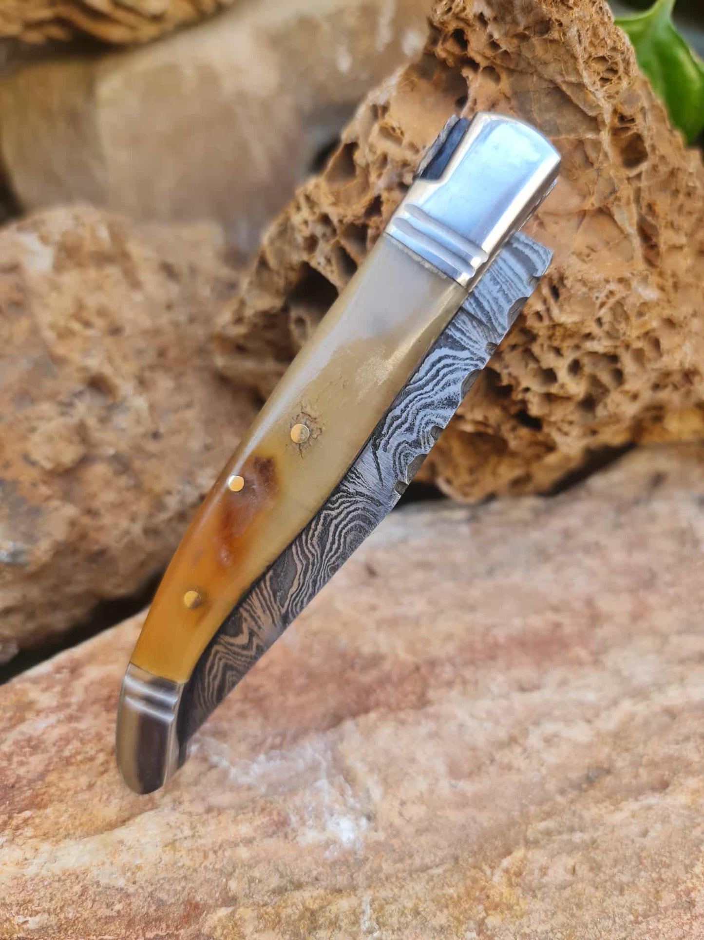 Handmade 22cm Laguiole Rustique with Damascus Steel - Ram Horn with D2 Stainless Steel