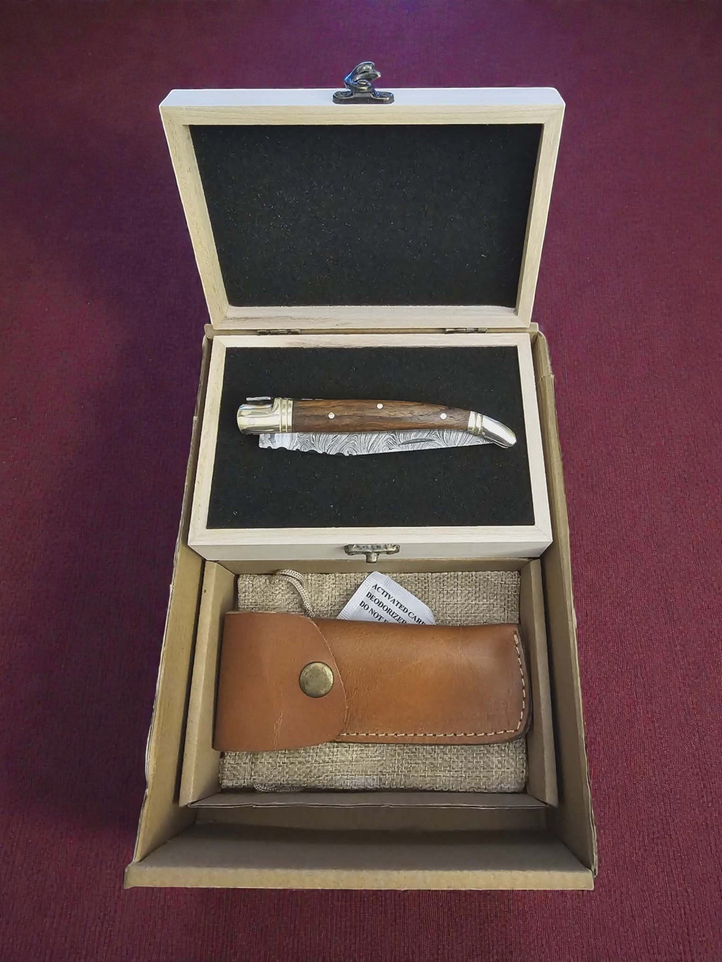 F007 - Χειροποίητο Laguiole Classique από Δαμασκηνό Ατσάλι & ξύλο καρυδιάς