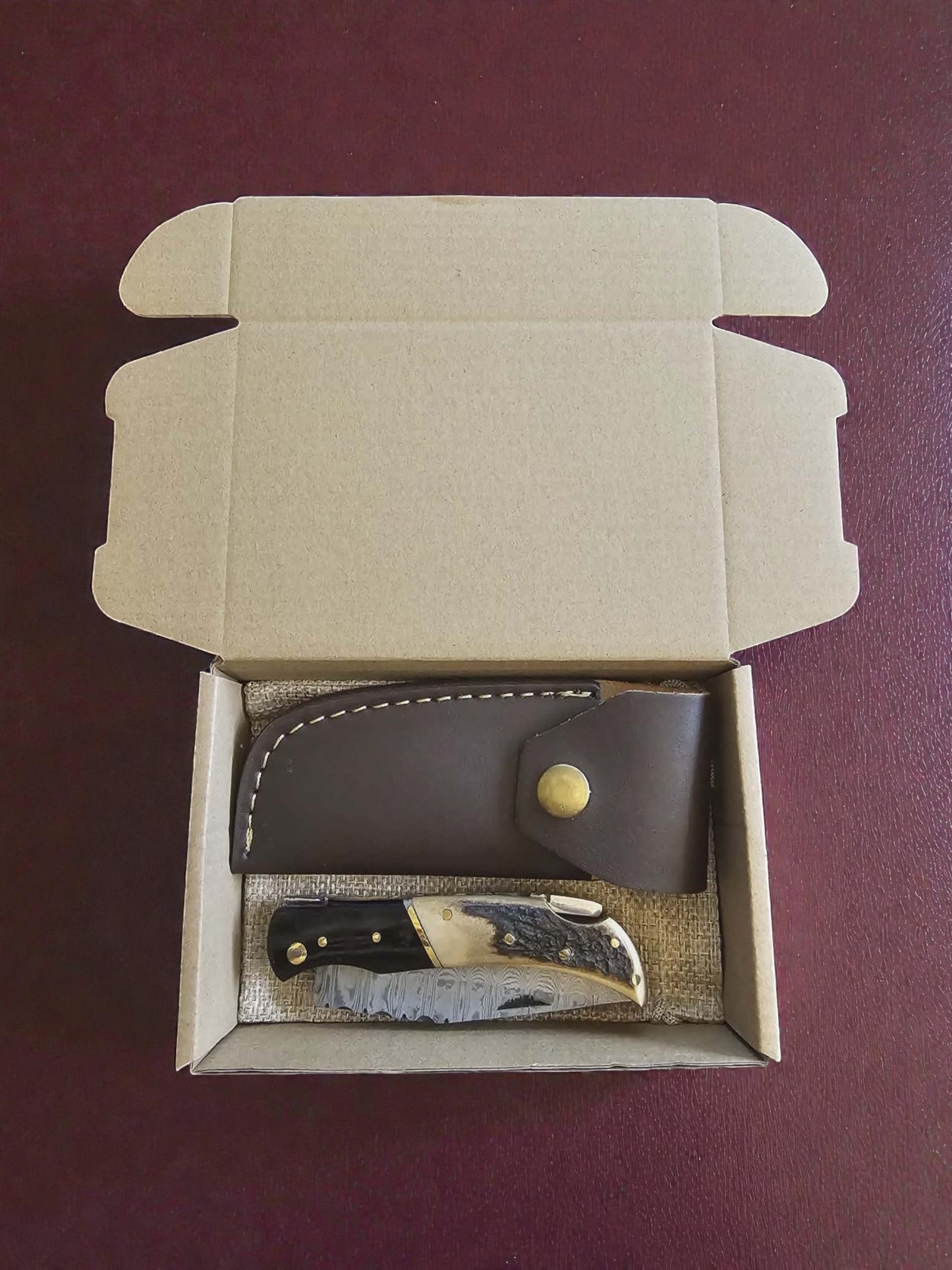 F044 - Χειροποίητο Laguiole Élite από Δαμασκηνό ατσάλι νέας γενιάς (ανοξείδωτο) - Κέρατο βούβαλου & κέρατο κόκκινου ελαφιού