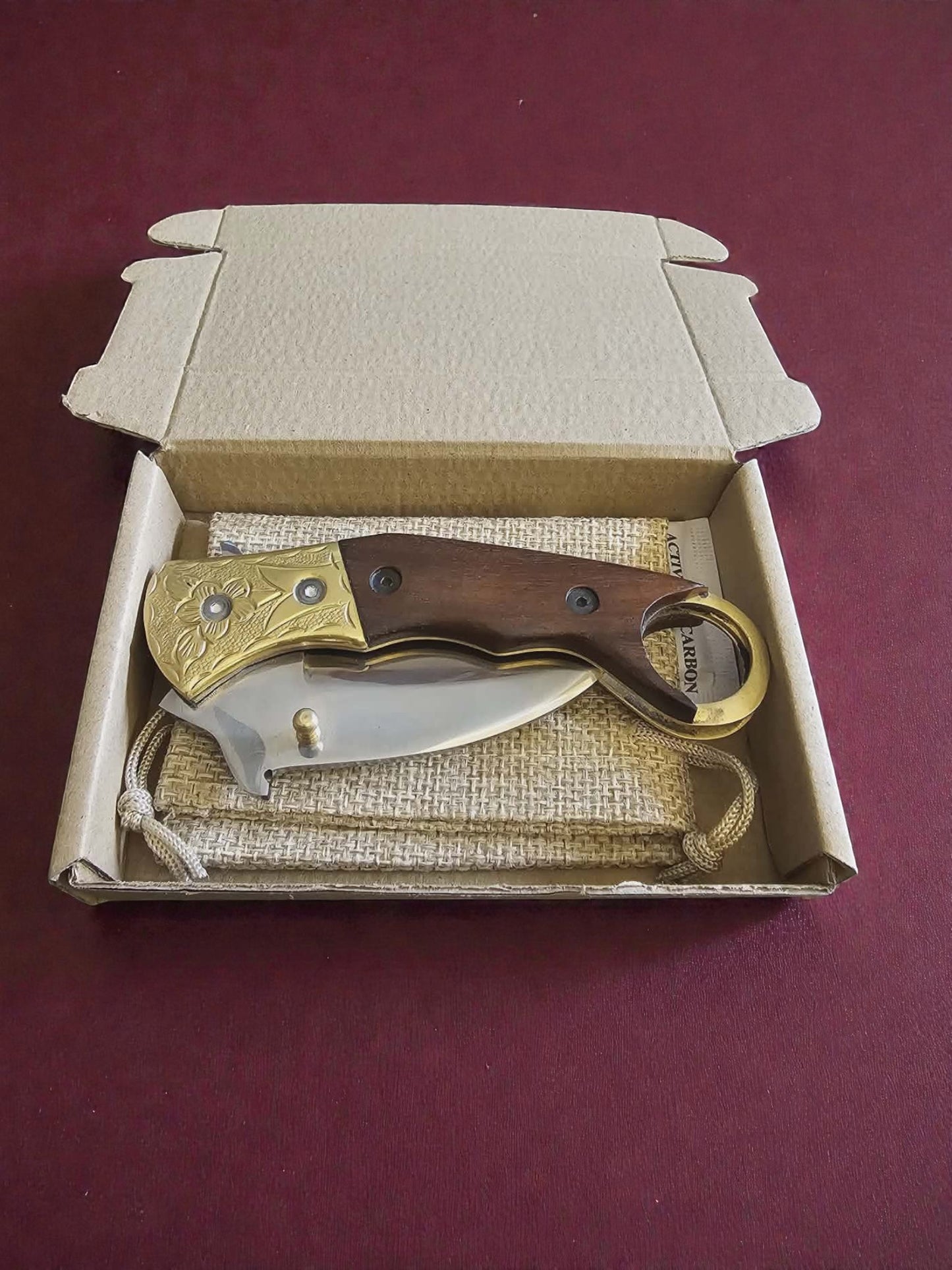 F059 - Χειροποίητο Karambit από Ανοξείδωτο ατσάλι 440 & Ξύλο καρυδιάς