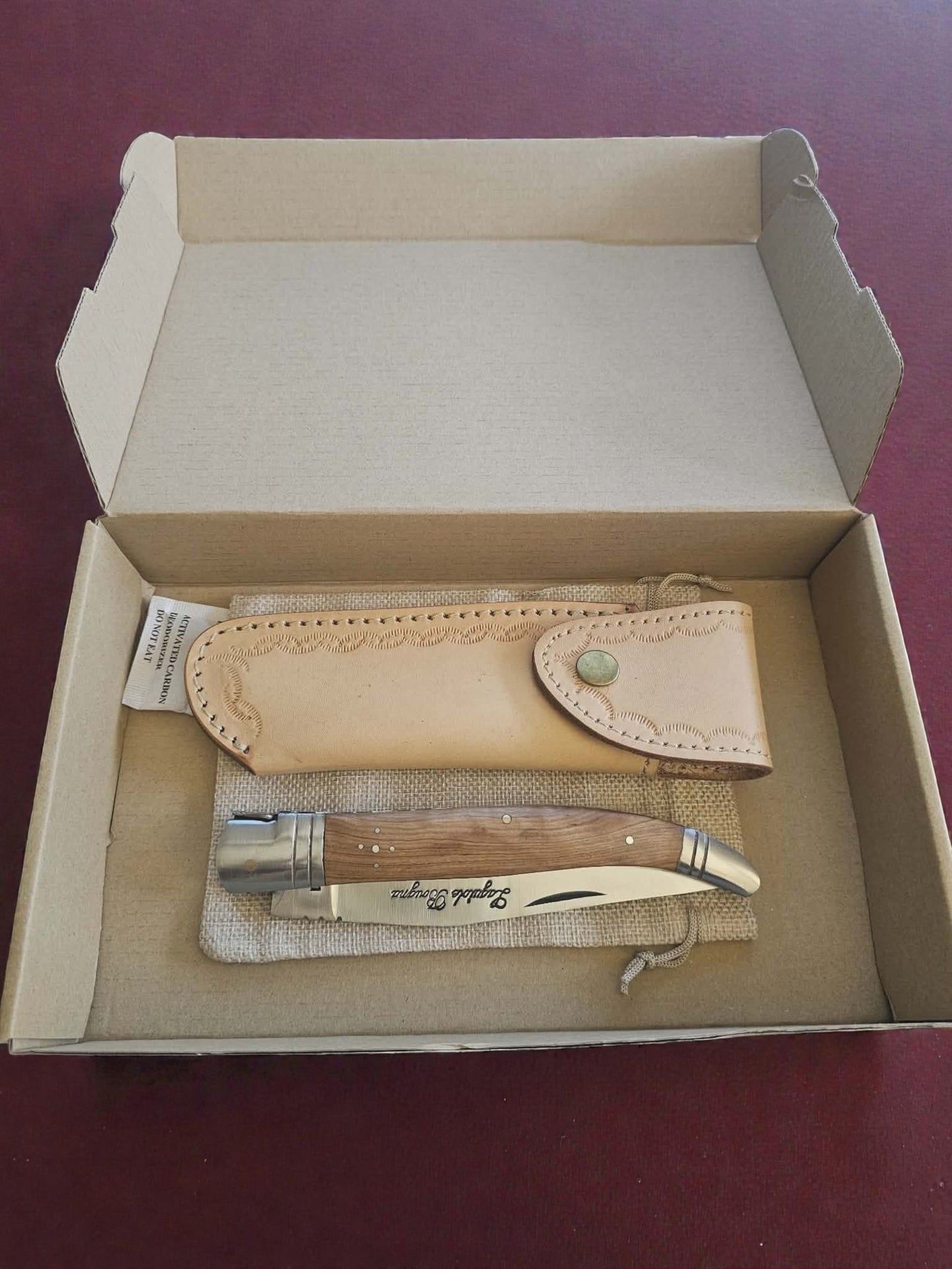 F031 - Χειροποίητο Laguiole Bougna από Ανοξείδωτο Ατσάλι & Ξύλο Ελιάς