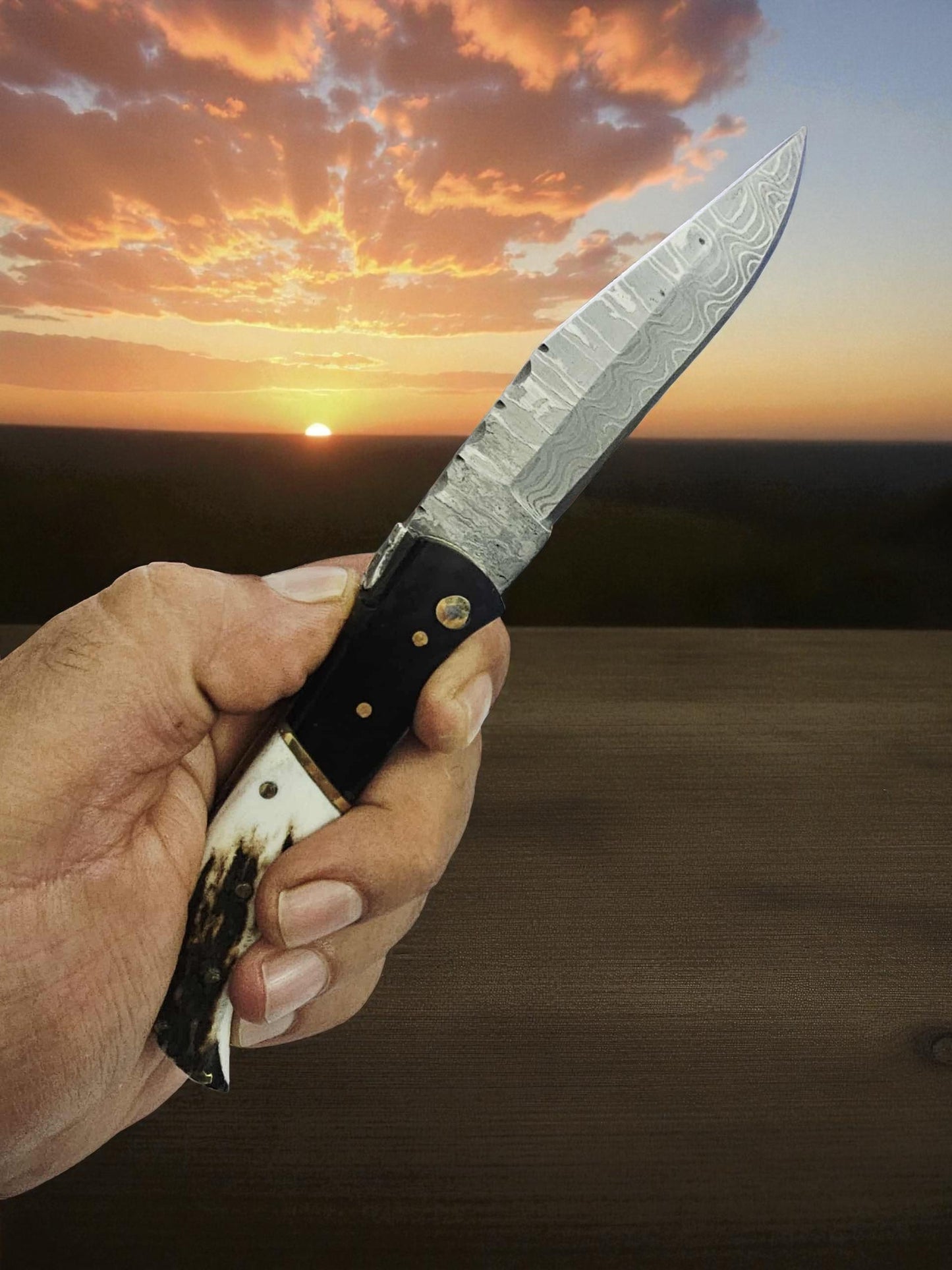 A163 Handmade Laguiole Élite - New-Gen Damascus Steel - Buffalo Horn & Red Deer Antler